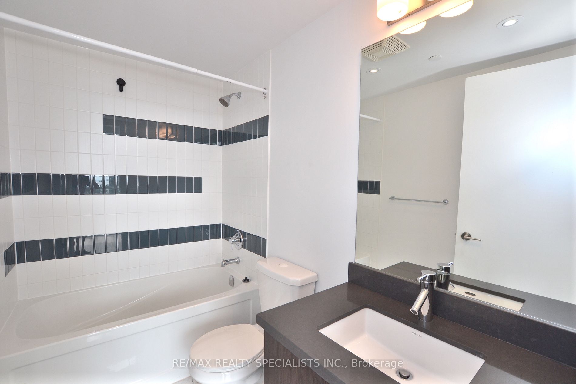 2212 Lake Shore Blvd W, #4106