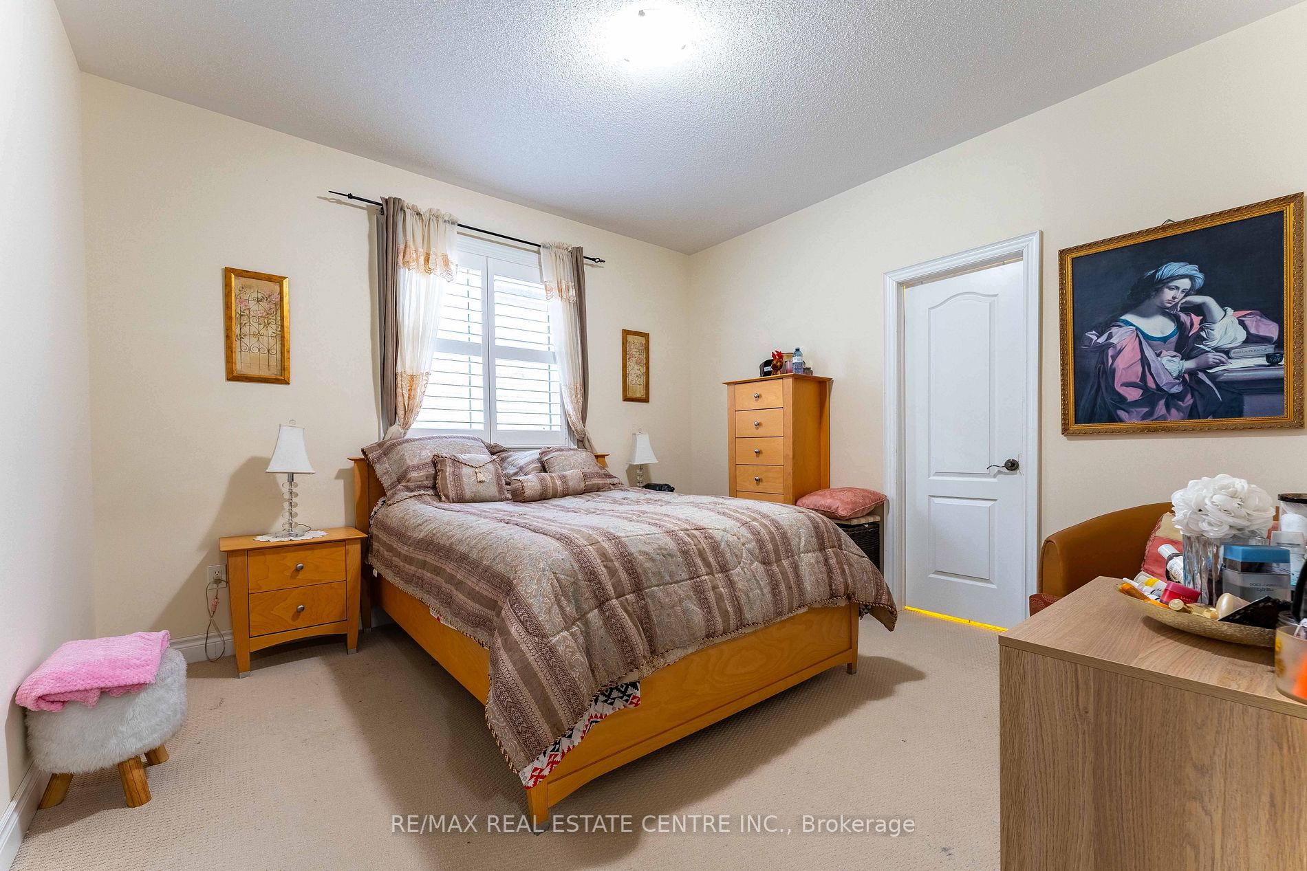 60 Hanbury Cres