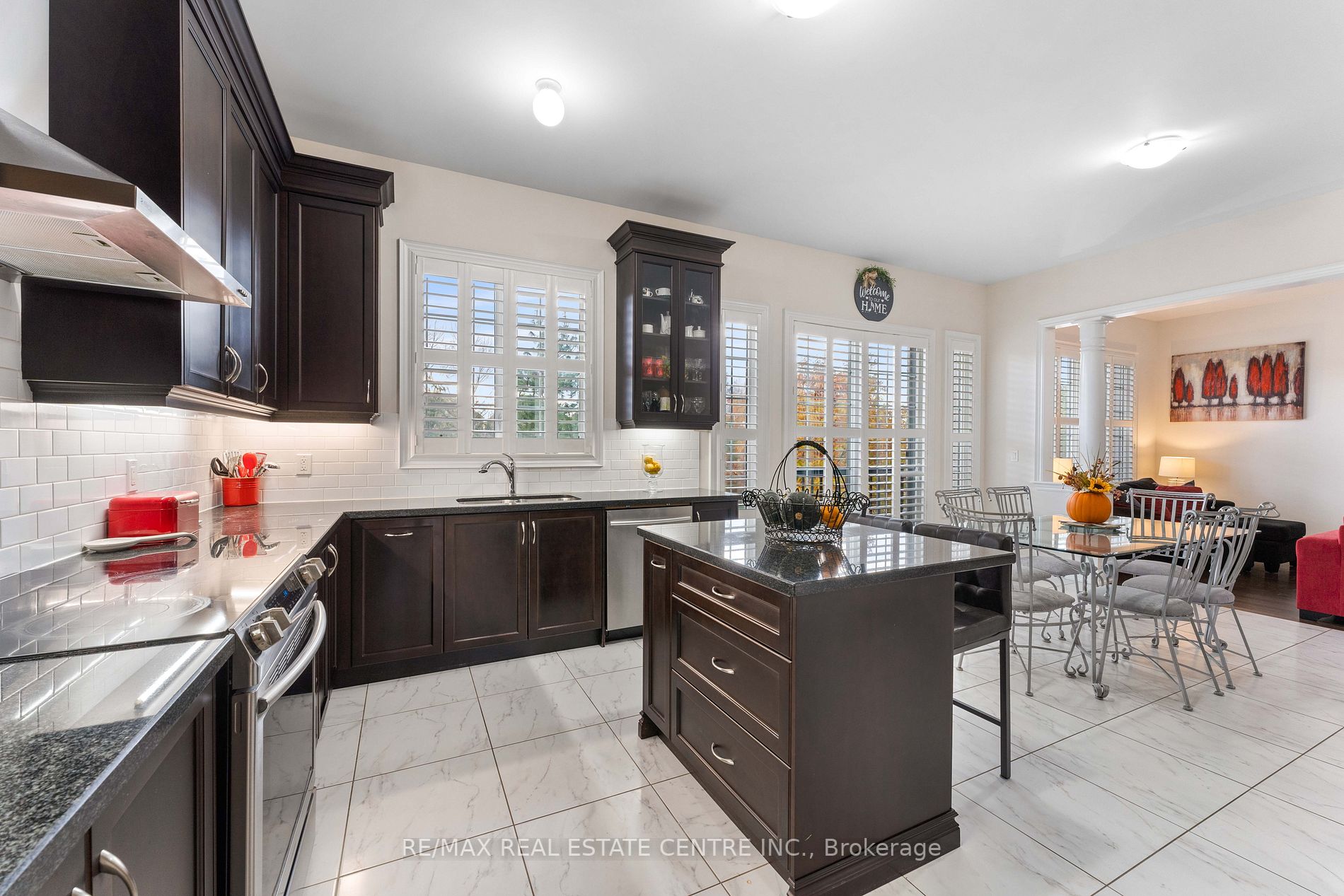 60 Hanbury Cres