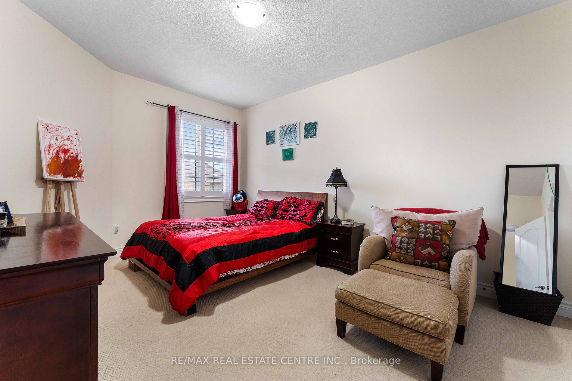 60 Hanbury Cres