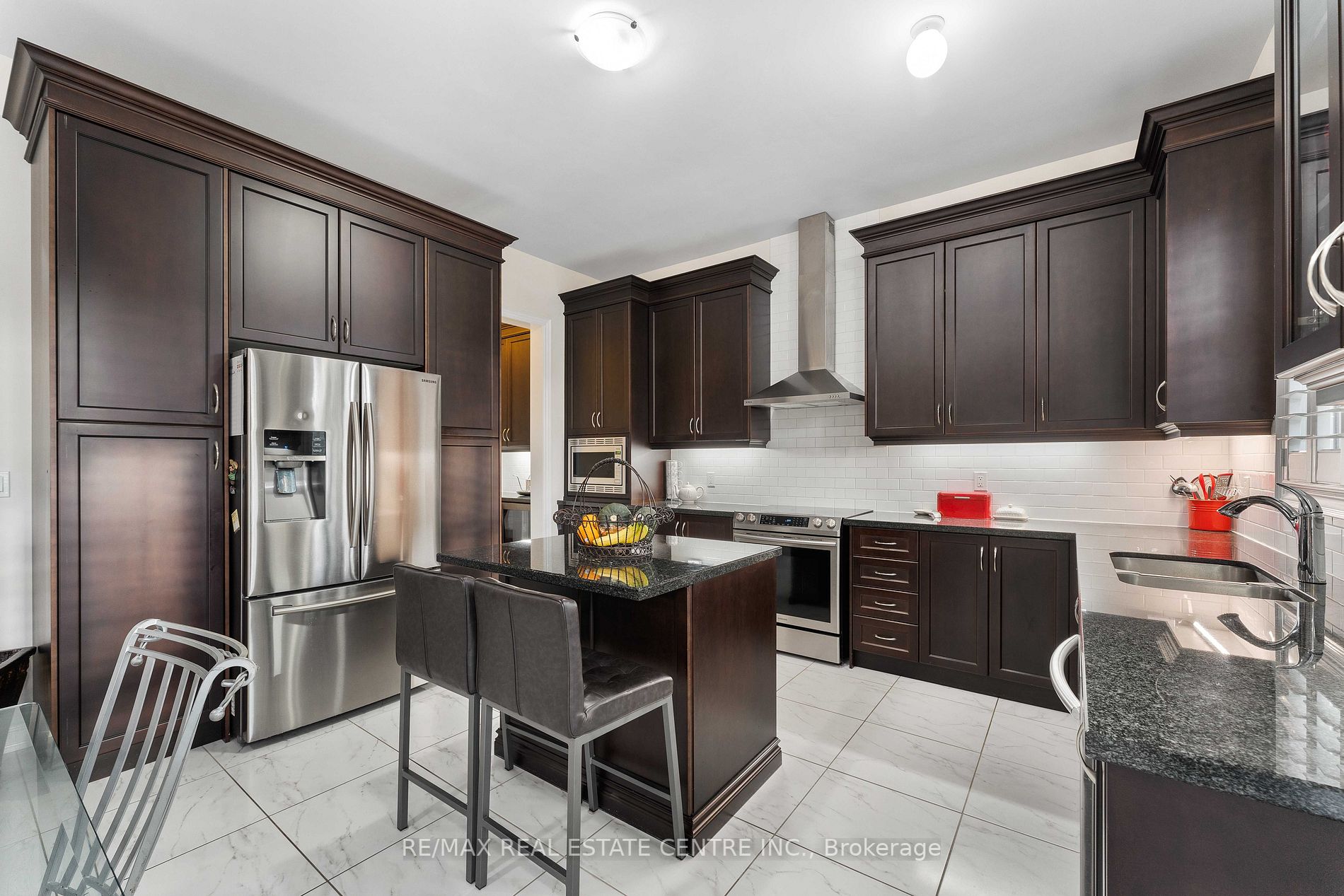 60 Hanbury Cres