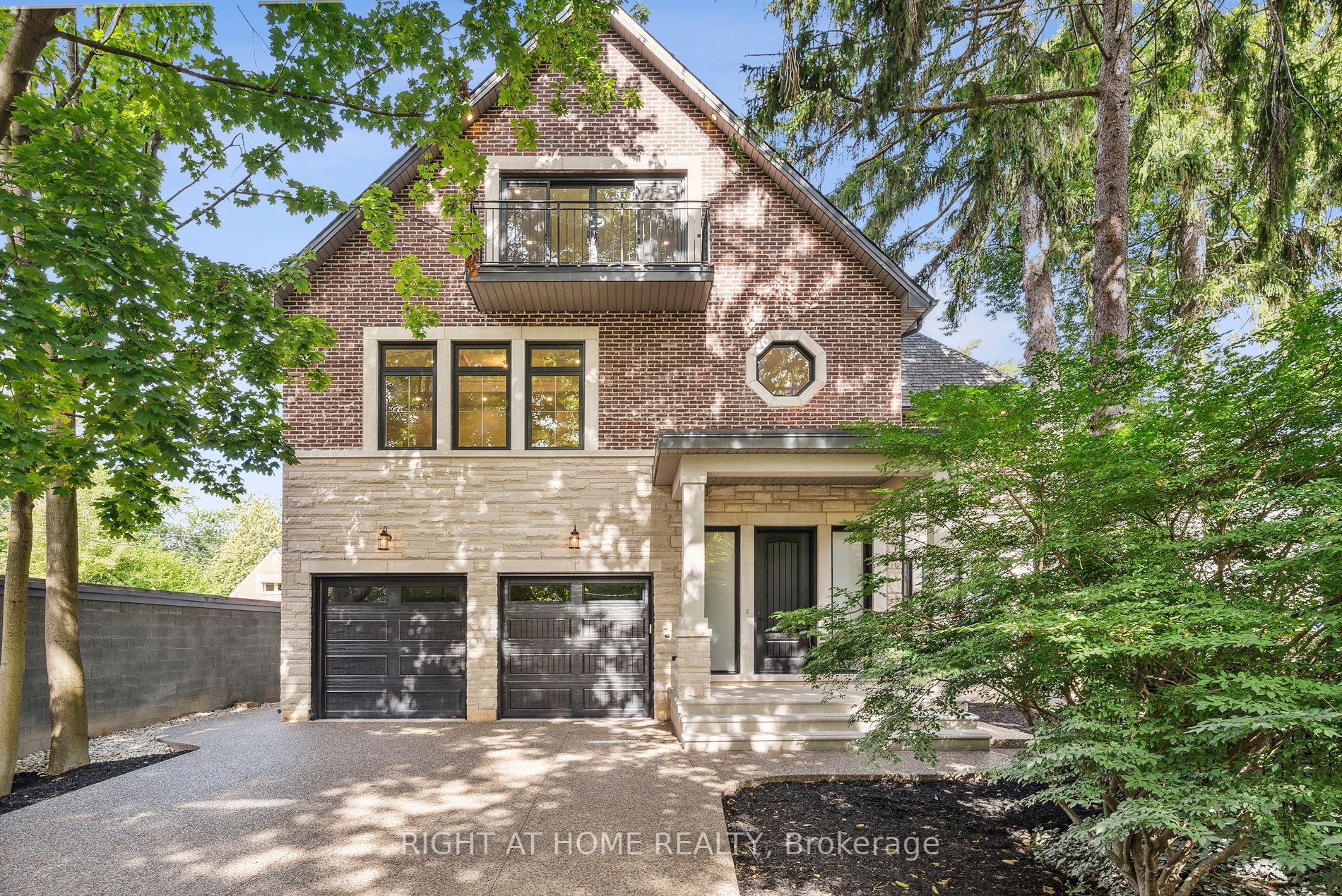 2409 Lakeshore Rd
