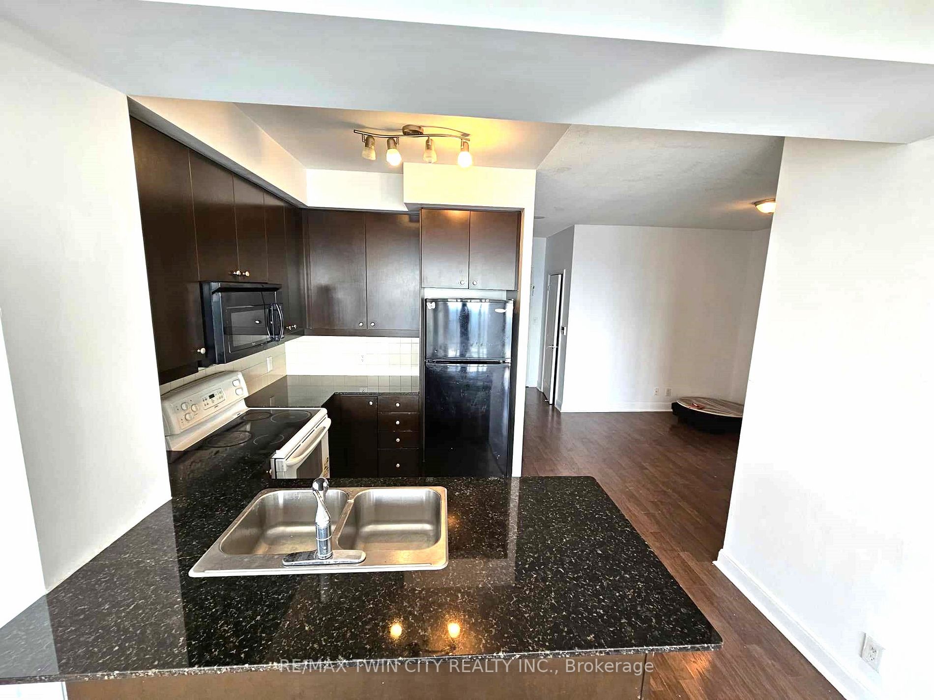 60 Absolute Avenue, #5203