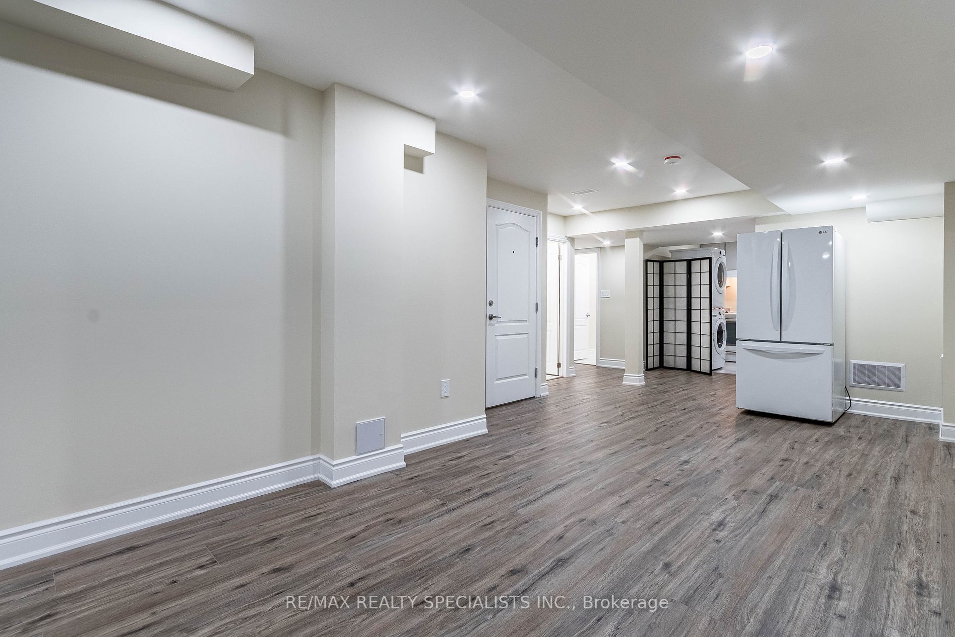 371 Robert Parkinson Dr