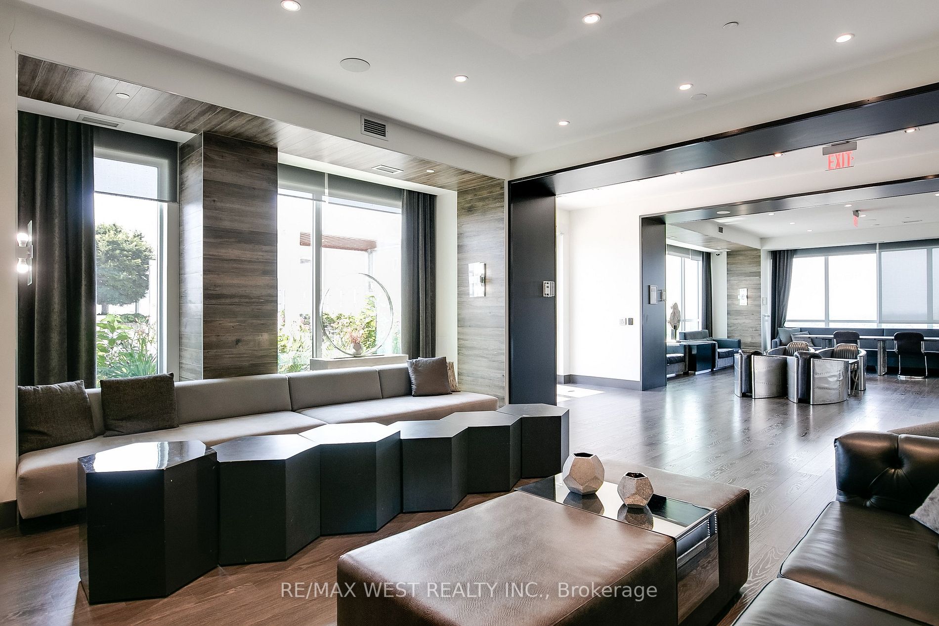 1830 Bloor St W, #411
