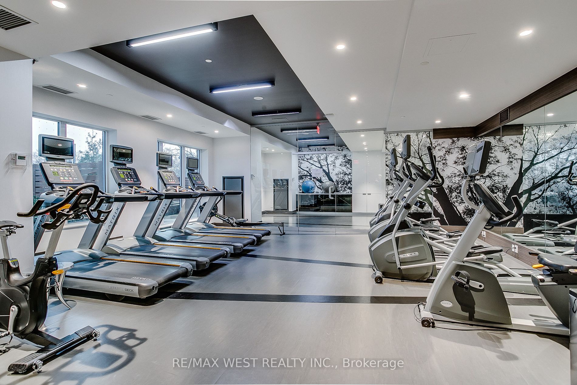 1830 Bloor St W, #411