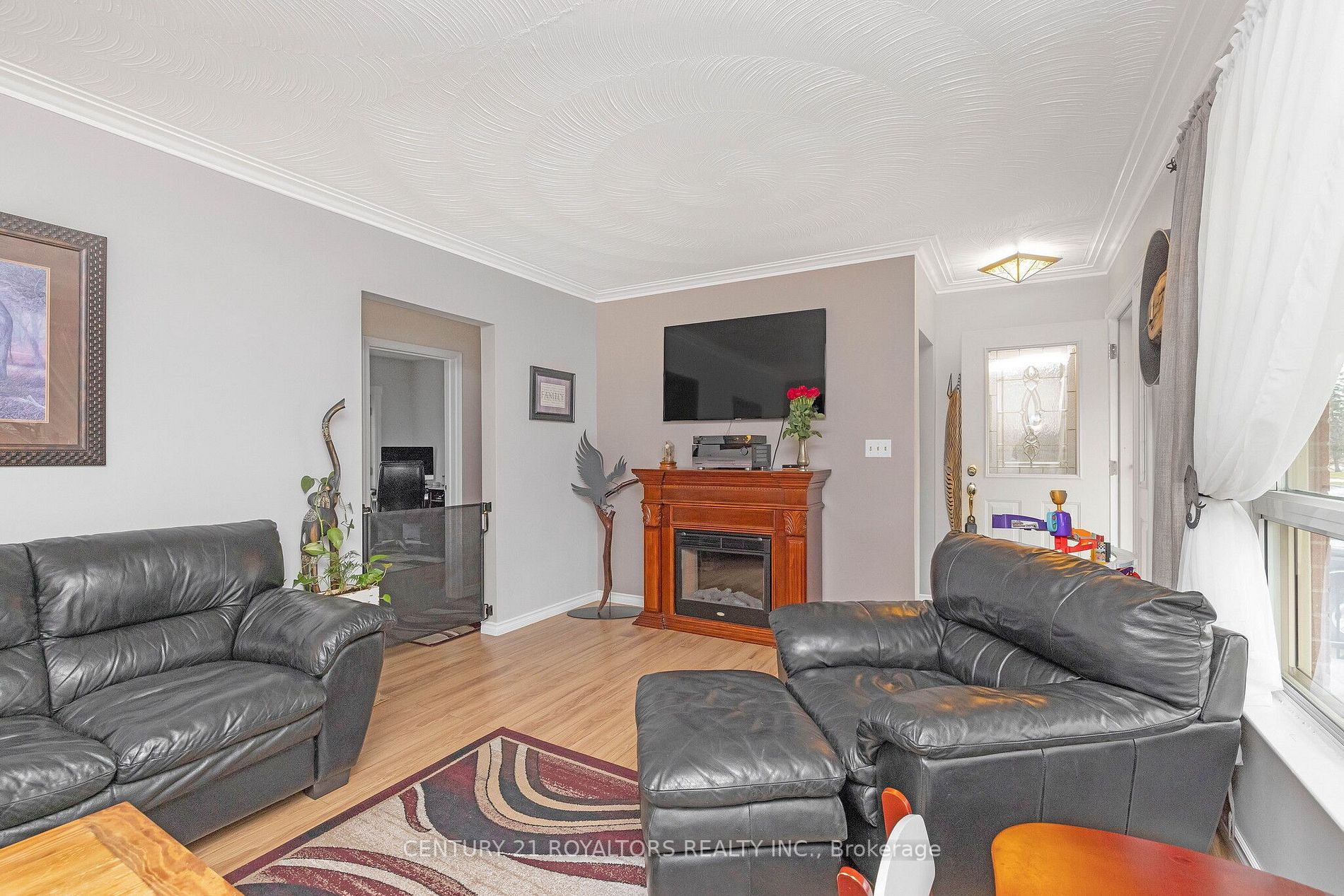 163 Prince Charles Dr