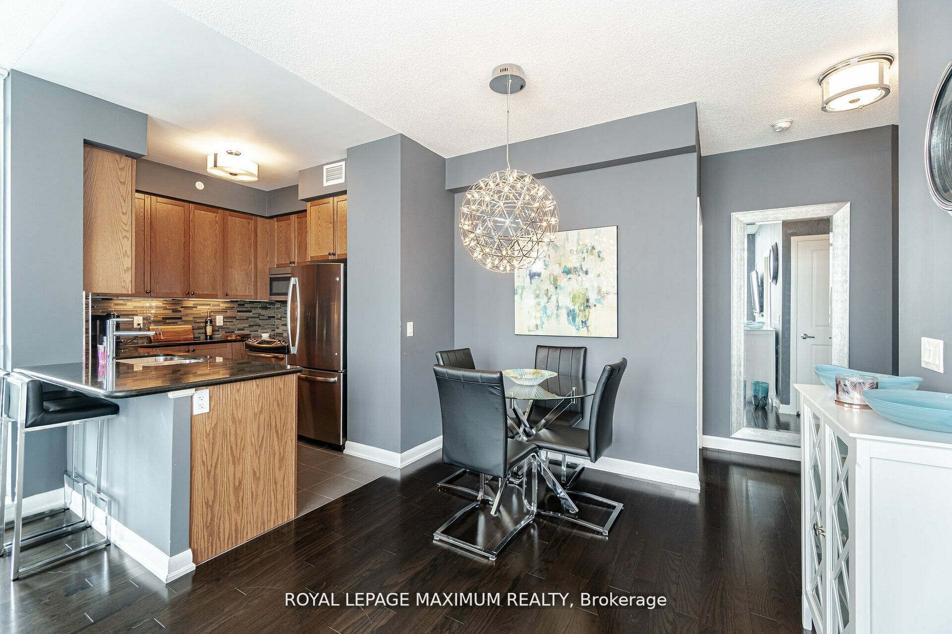 215 Sherway Gardens Rd, #2510