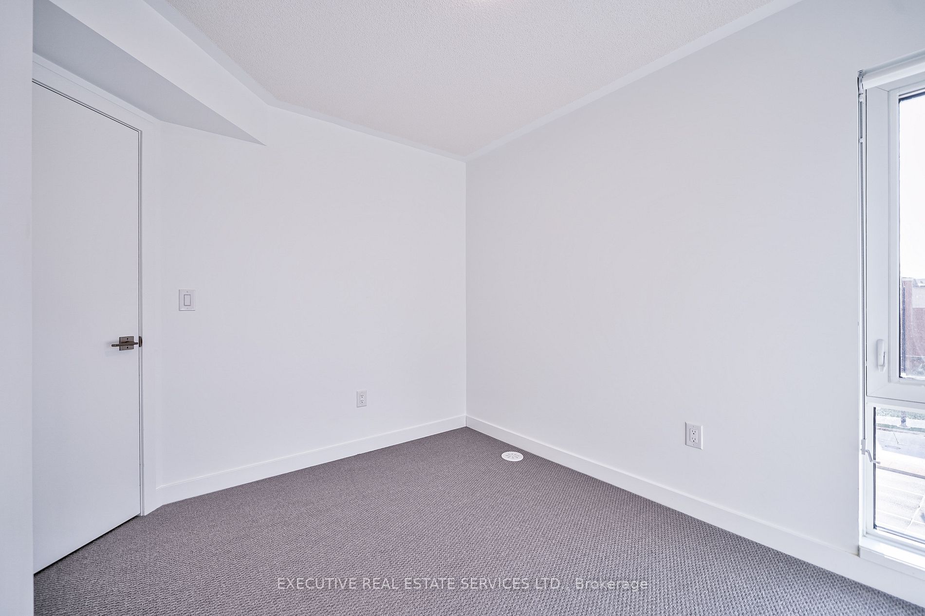 185 Veterans Dr, #2