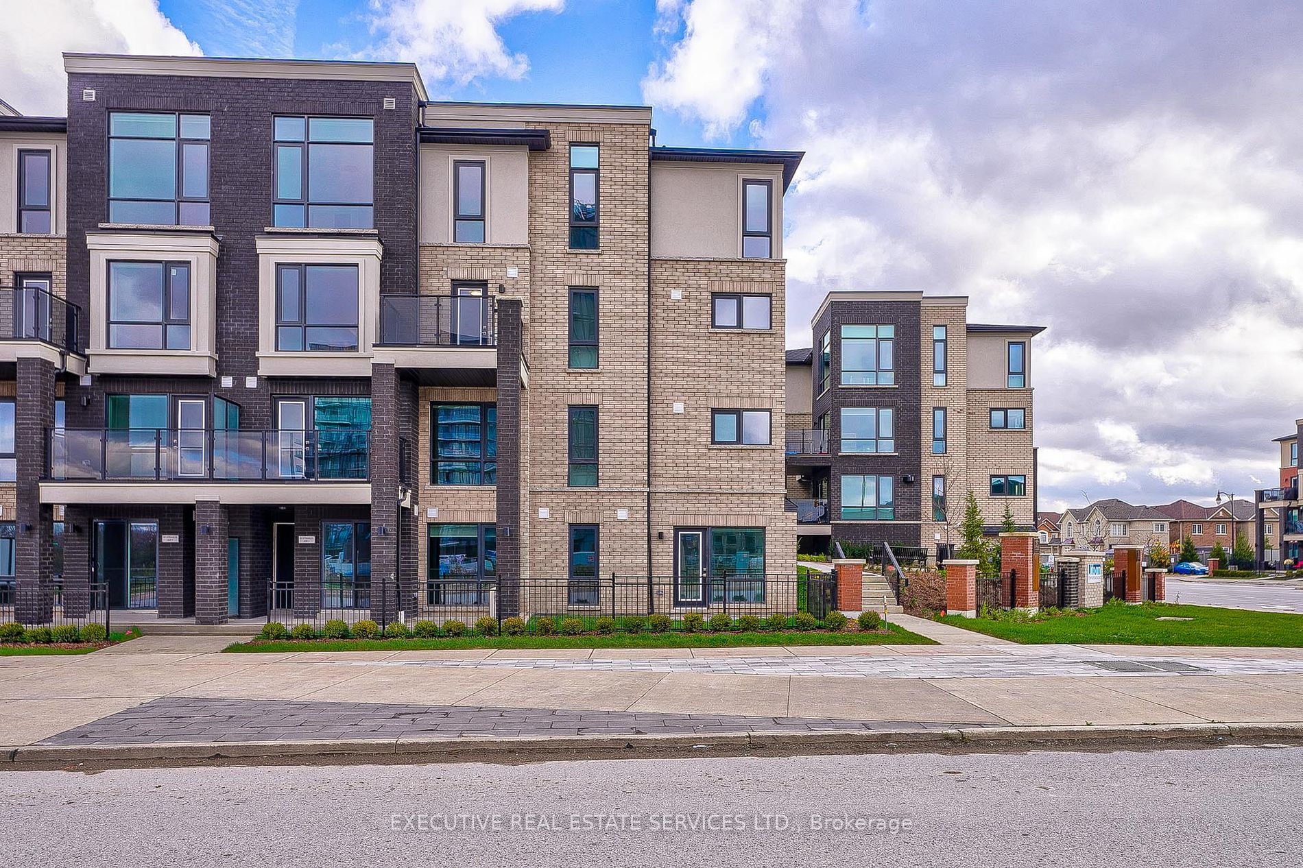 185 Veterans Dr, #2