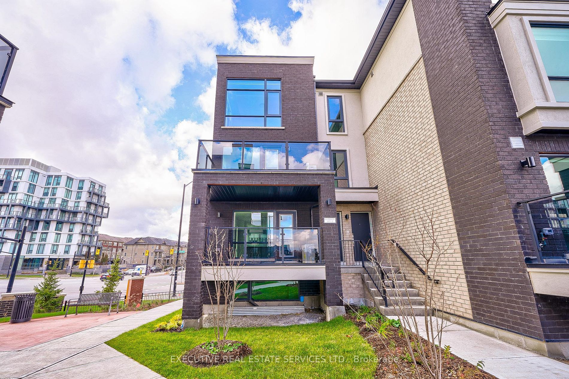 185 Veterans Dr, #2