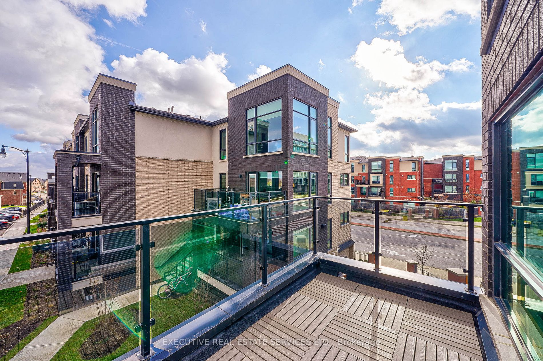185 Veterans Dr, #2