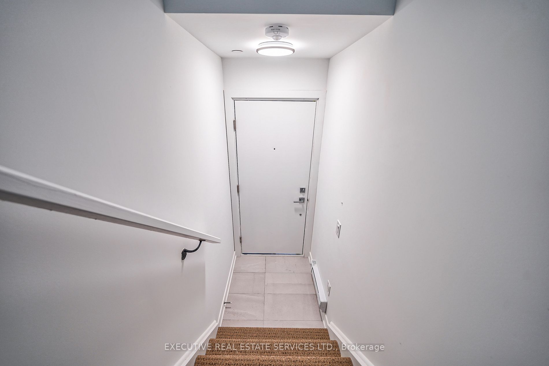 185 Veterans Dr, #2