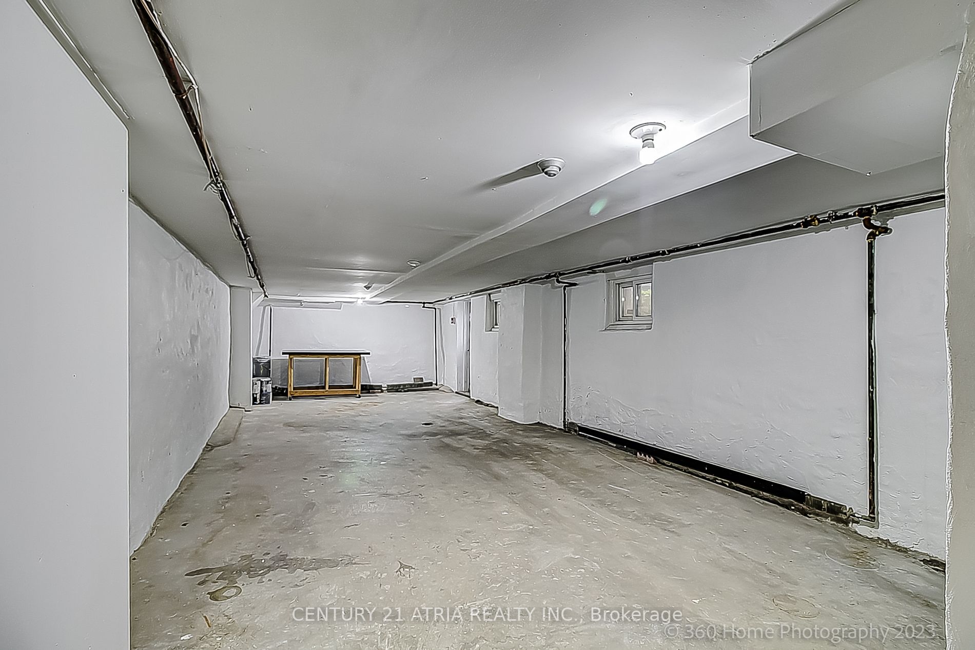 30 Lansdowne Ave