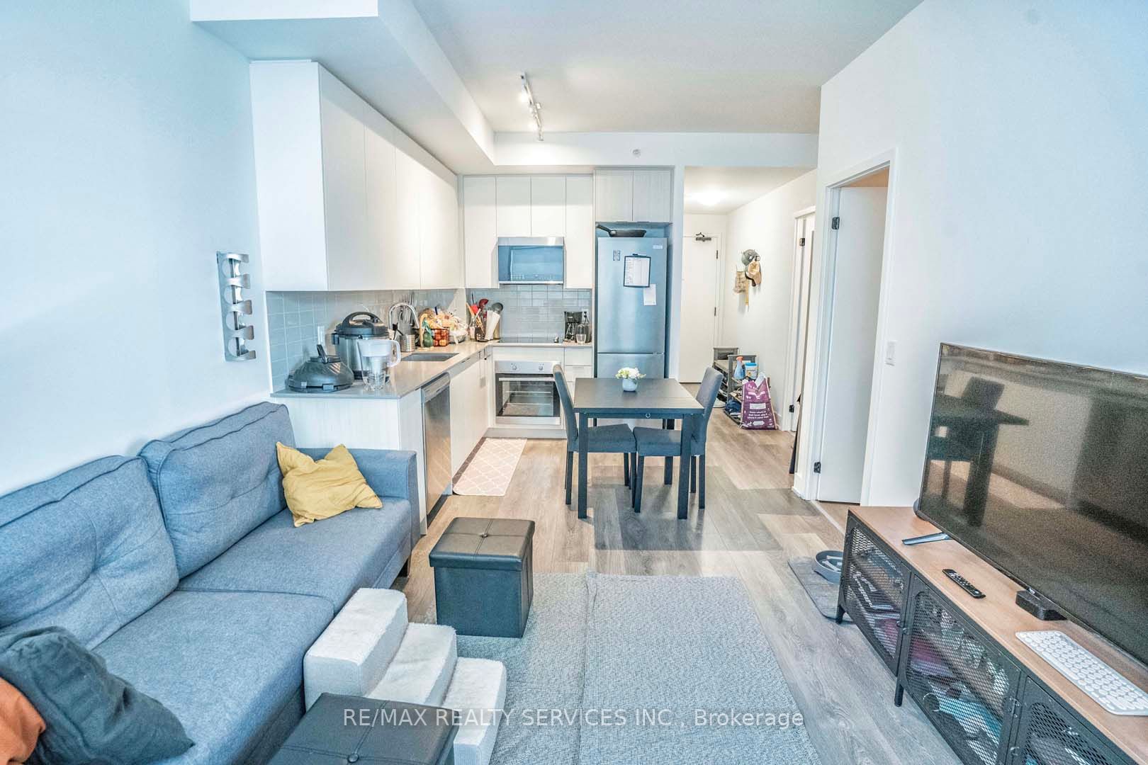 2481 Taunton Rd, #603