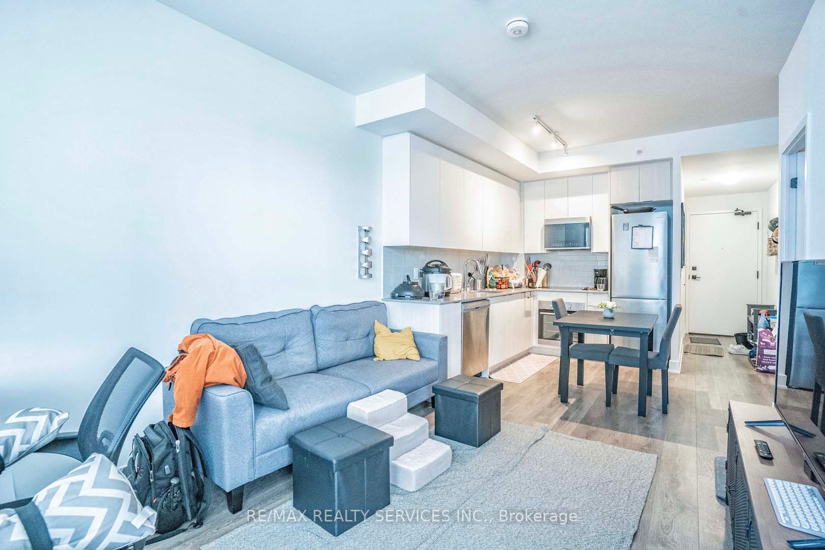 2481 Taunton Rd, #603
