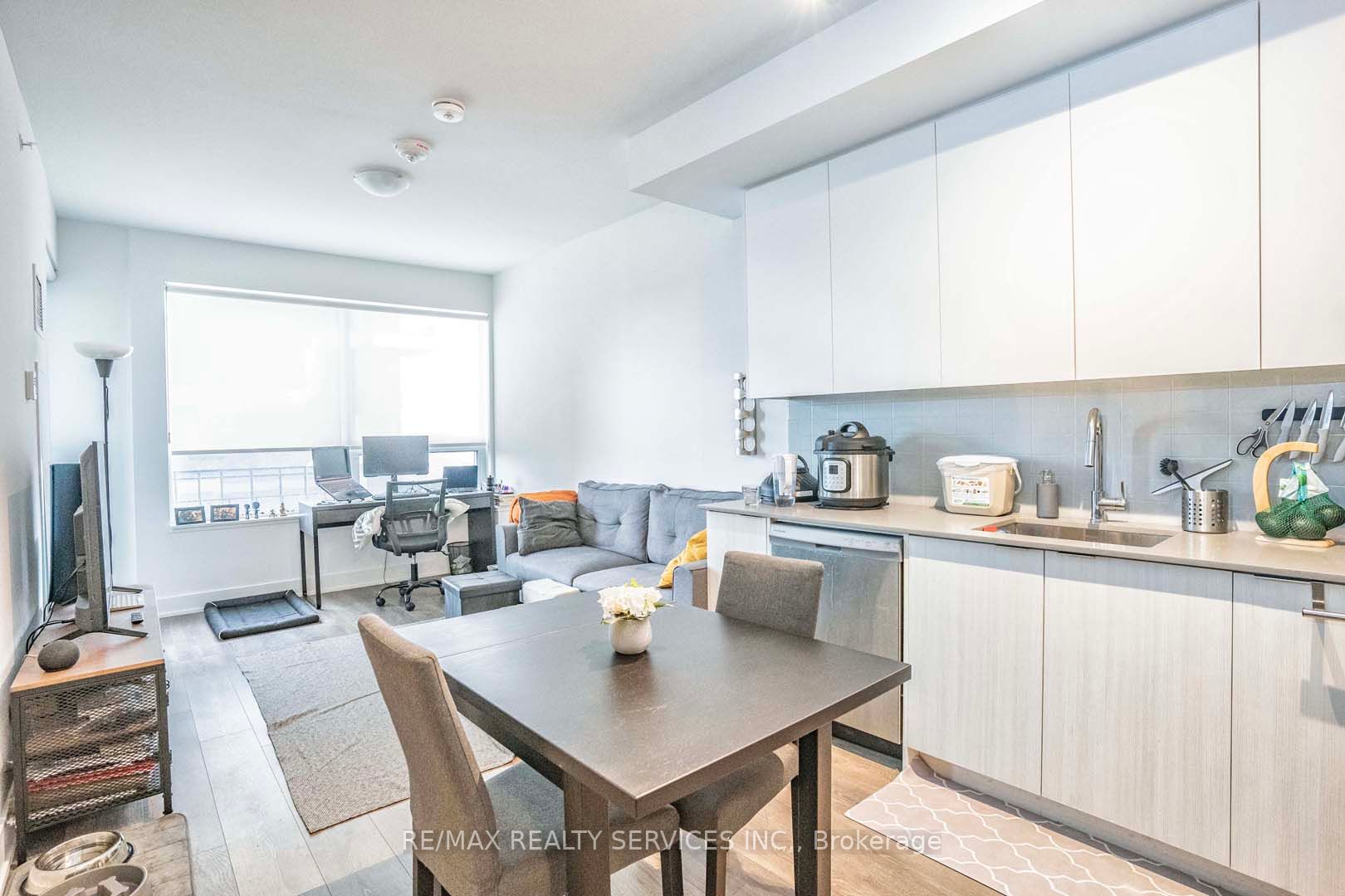 2481 Taunton Rd, #603