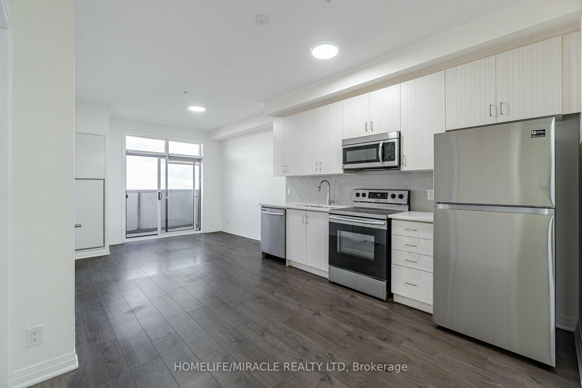 1105 Leger Way, #522