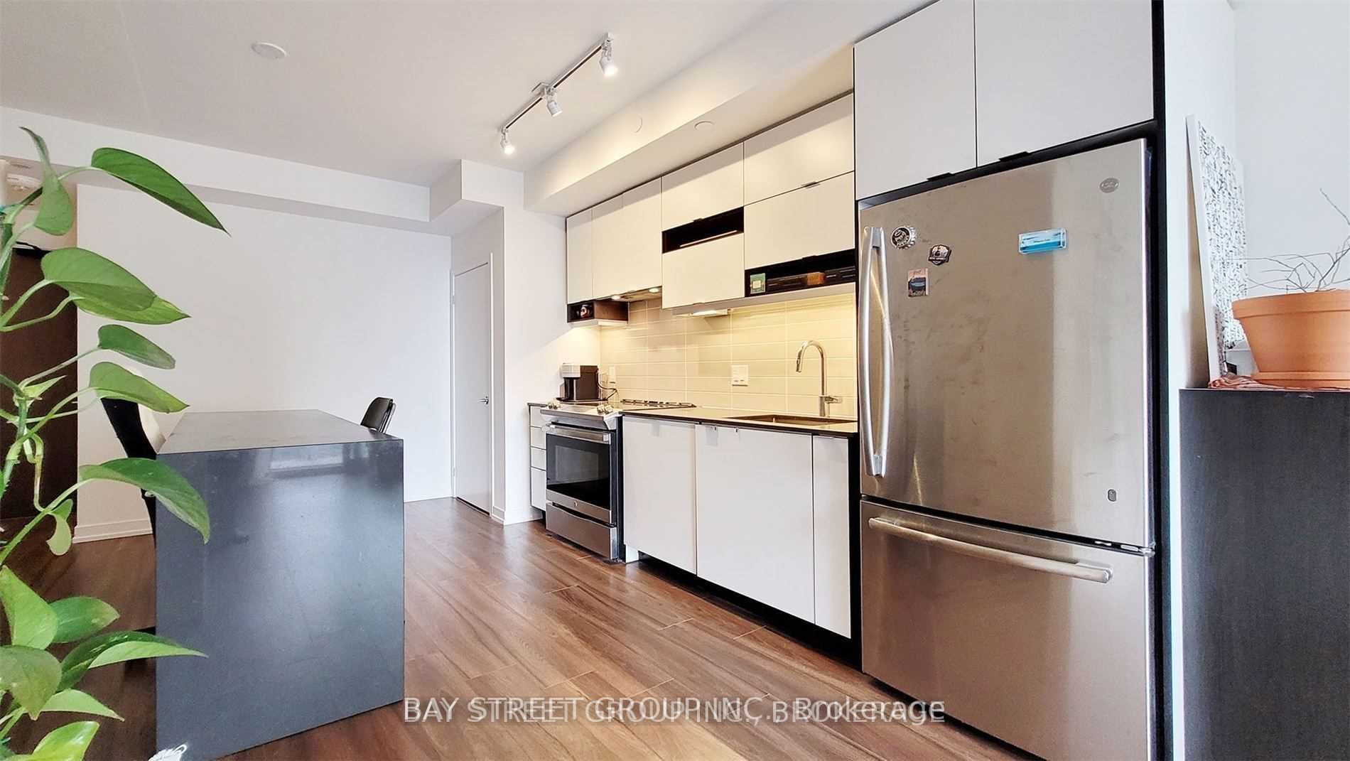 4065 Confederation Pkwy, #2911