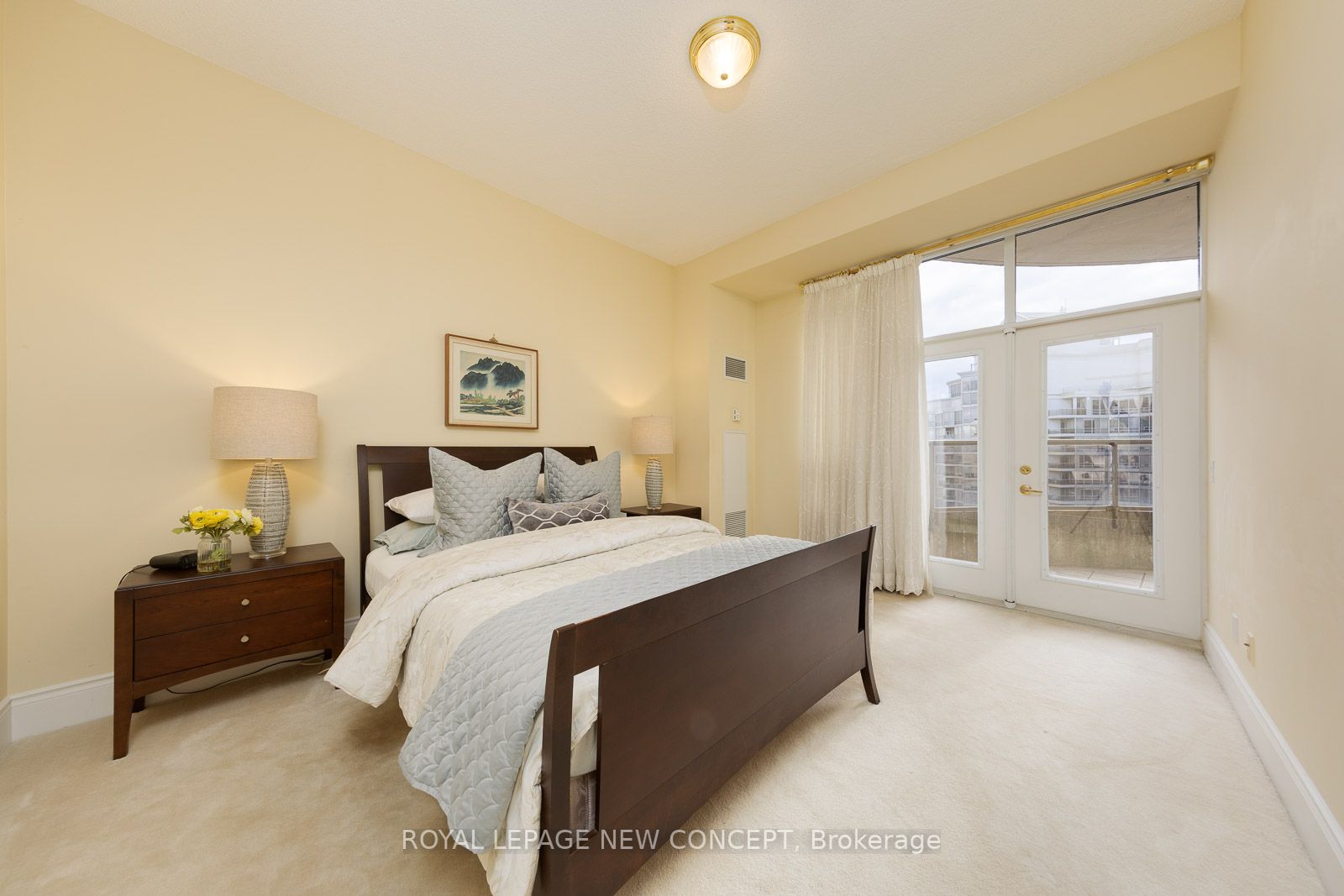 35 Kingsbridge Garden Circ, #Tph01