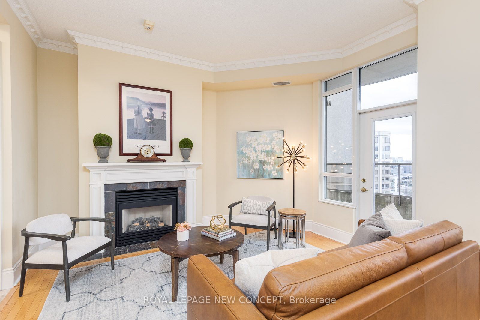 35 Kingsbridge Garden Circ, #Tph01