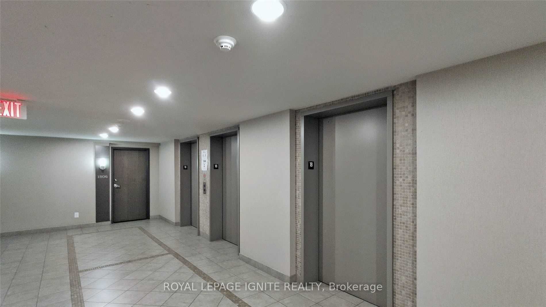 9 George St N, #1802