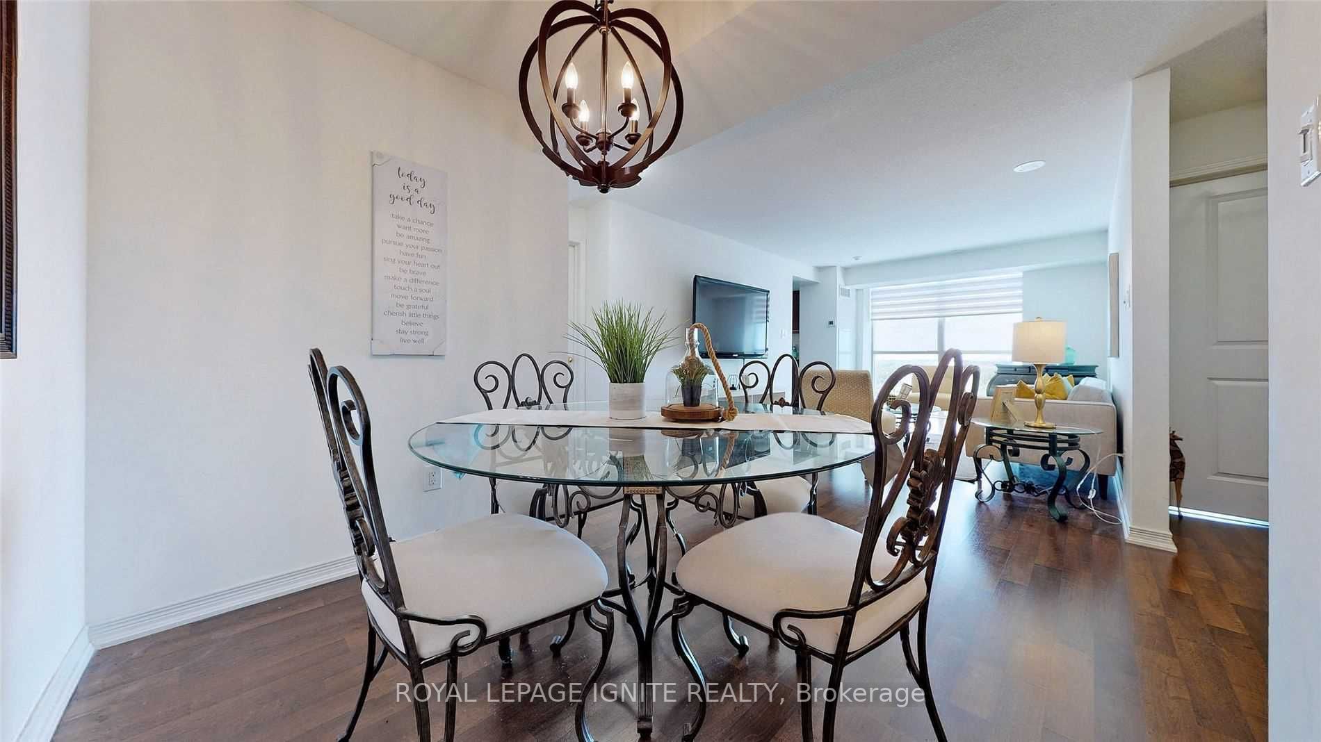 9 George St N, #1802