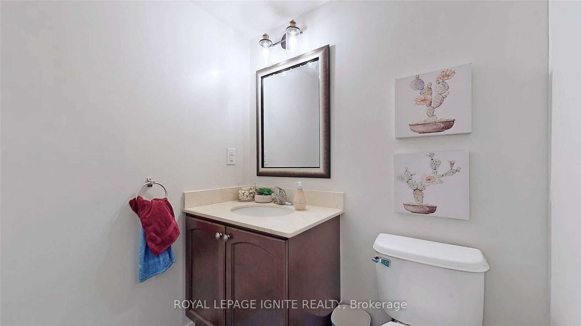 9 George St N, #1802