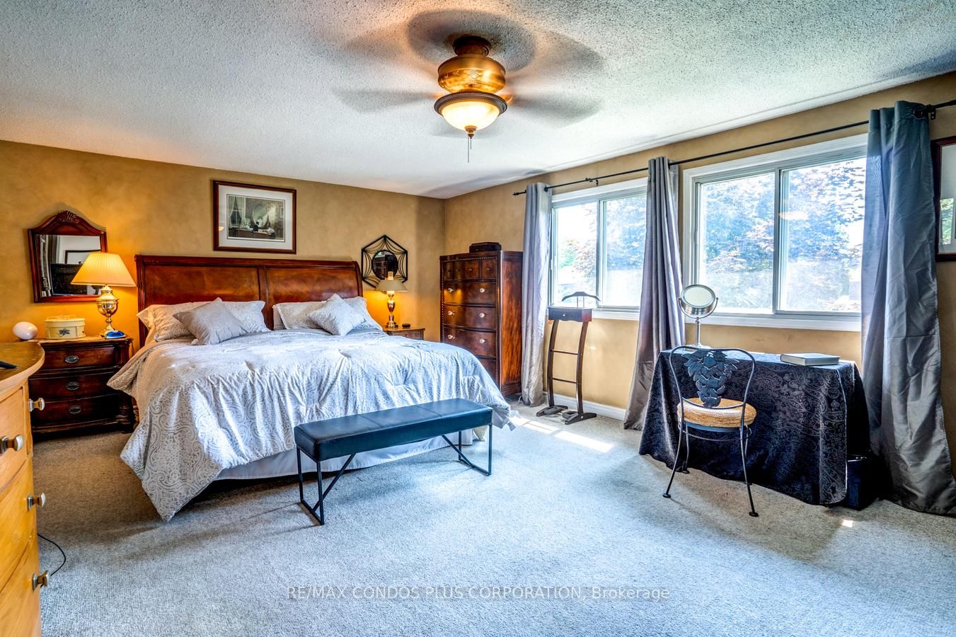 1689 Wembury Rd