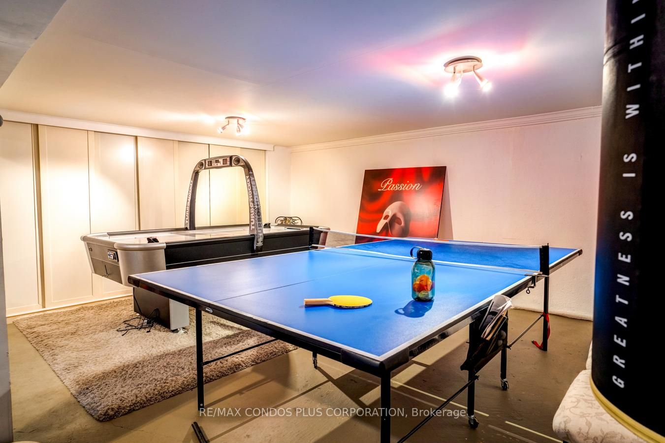 1689 Wembury Rd