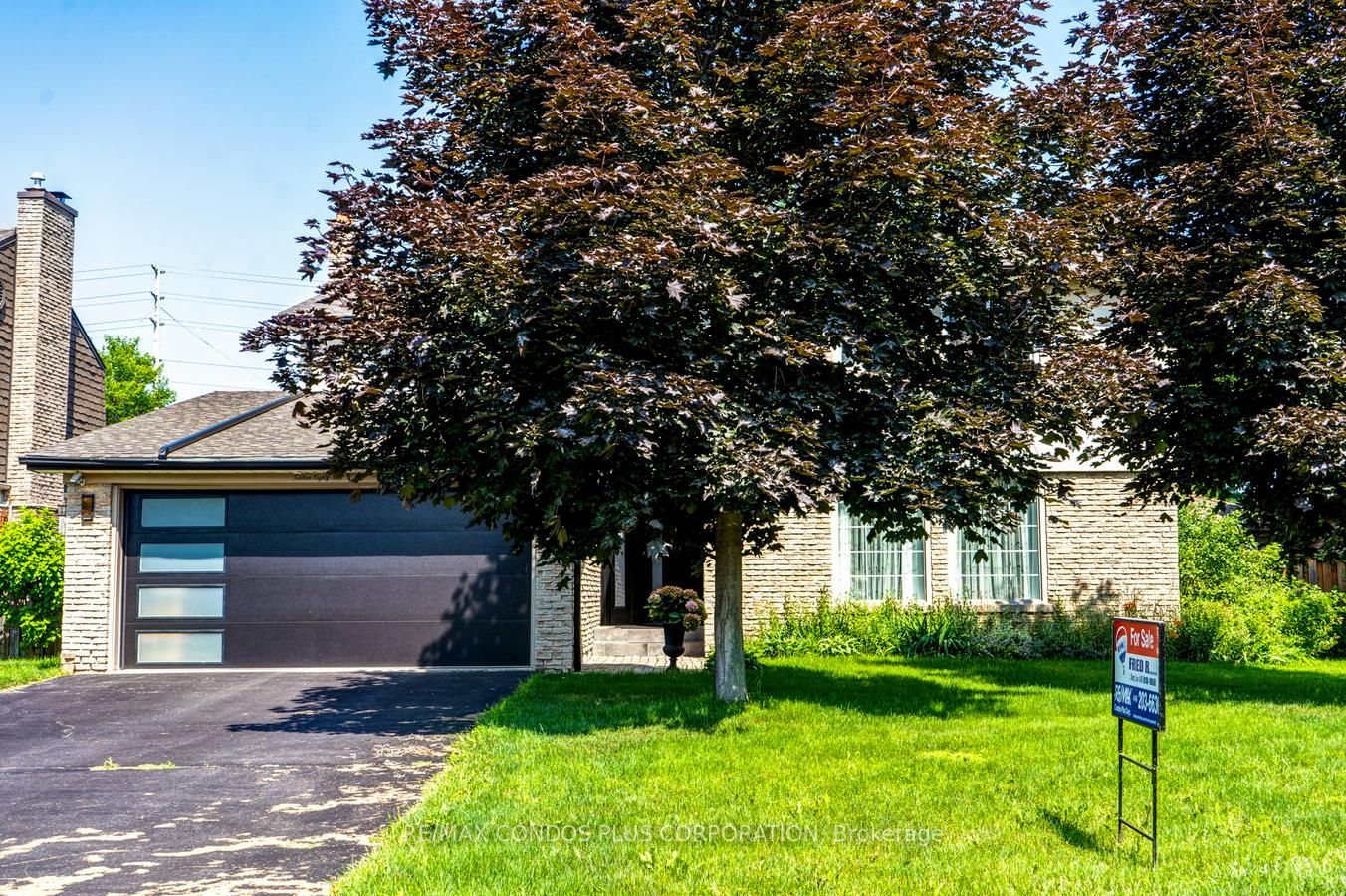 1689 Wembury Rd