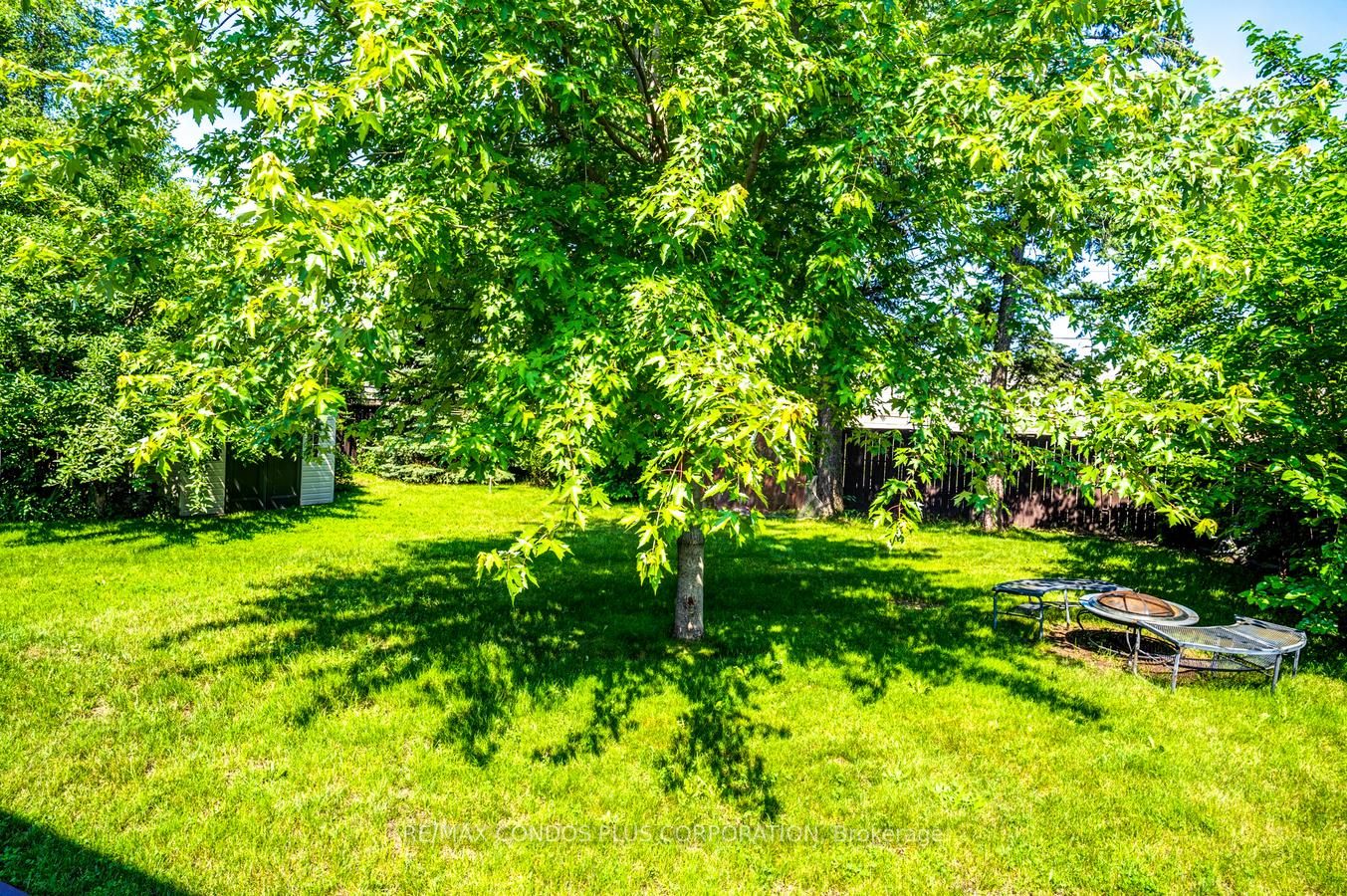 1689 Wembury Rd