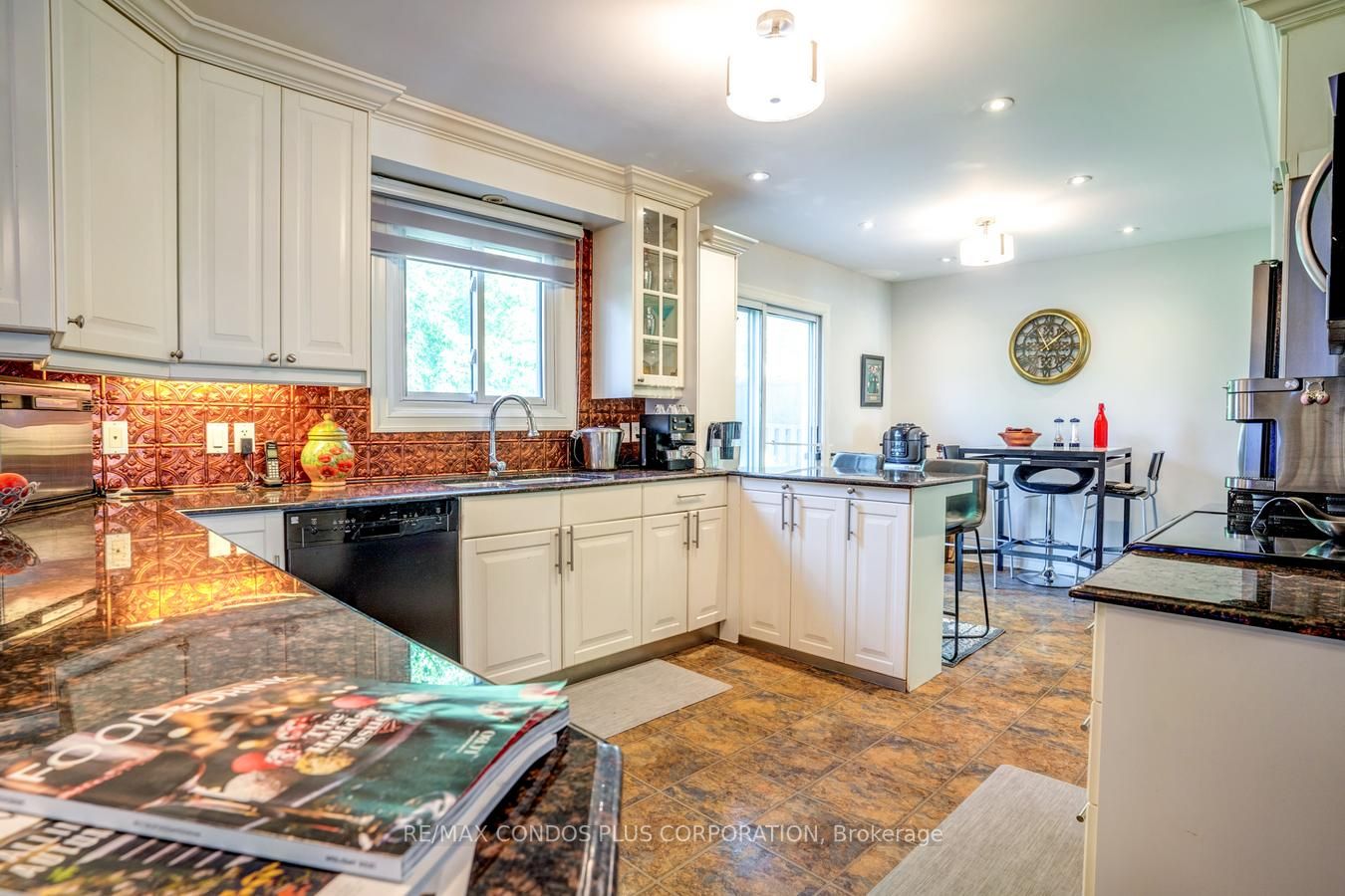 1689 Wembury Rd