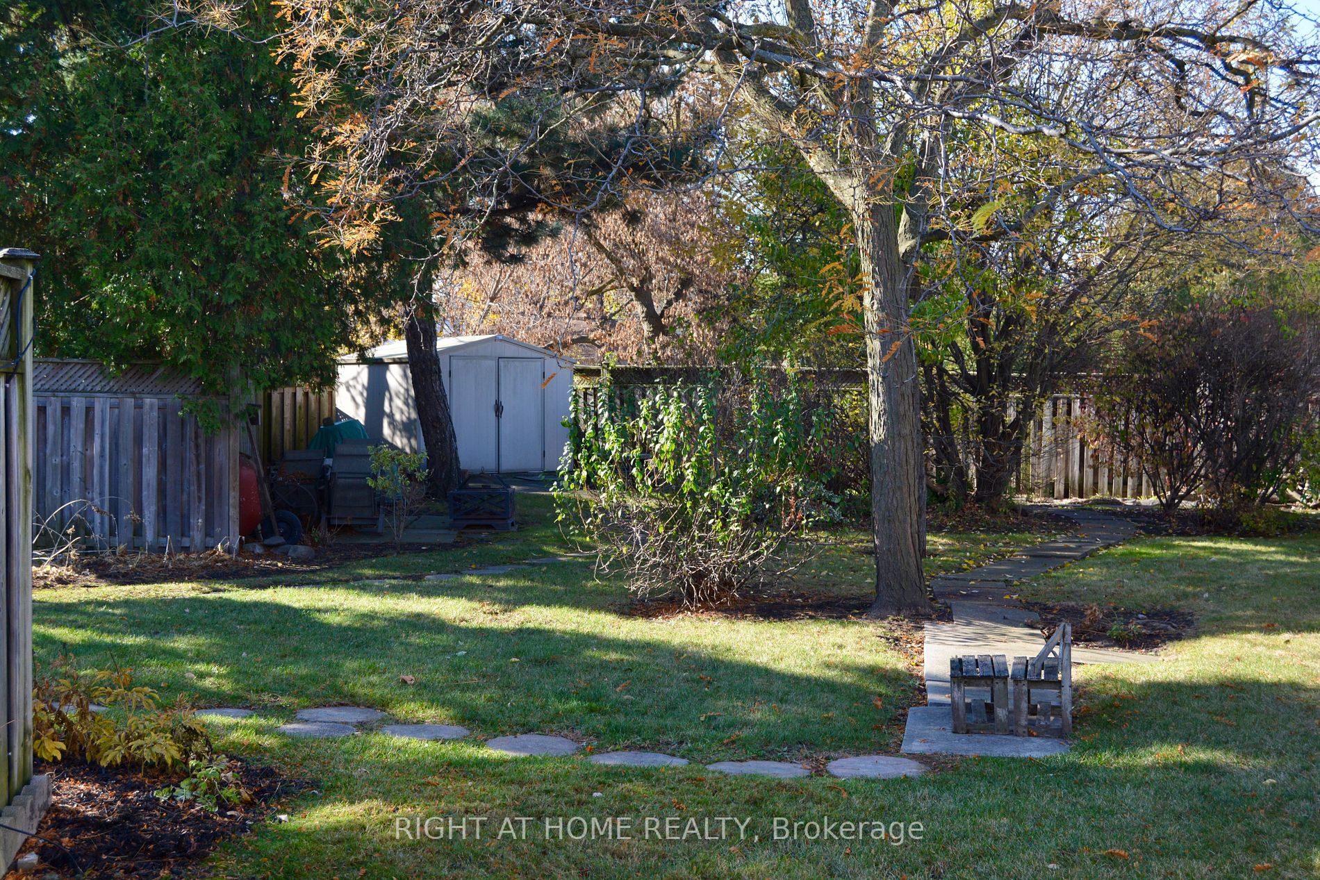 68 Coulter Ave