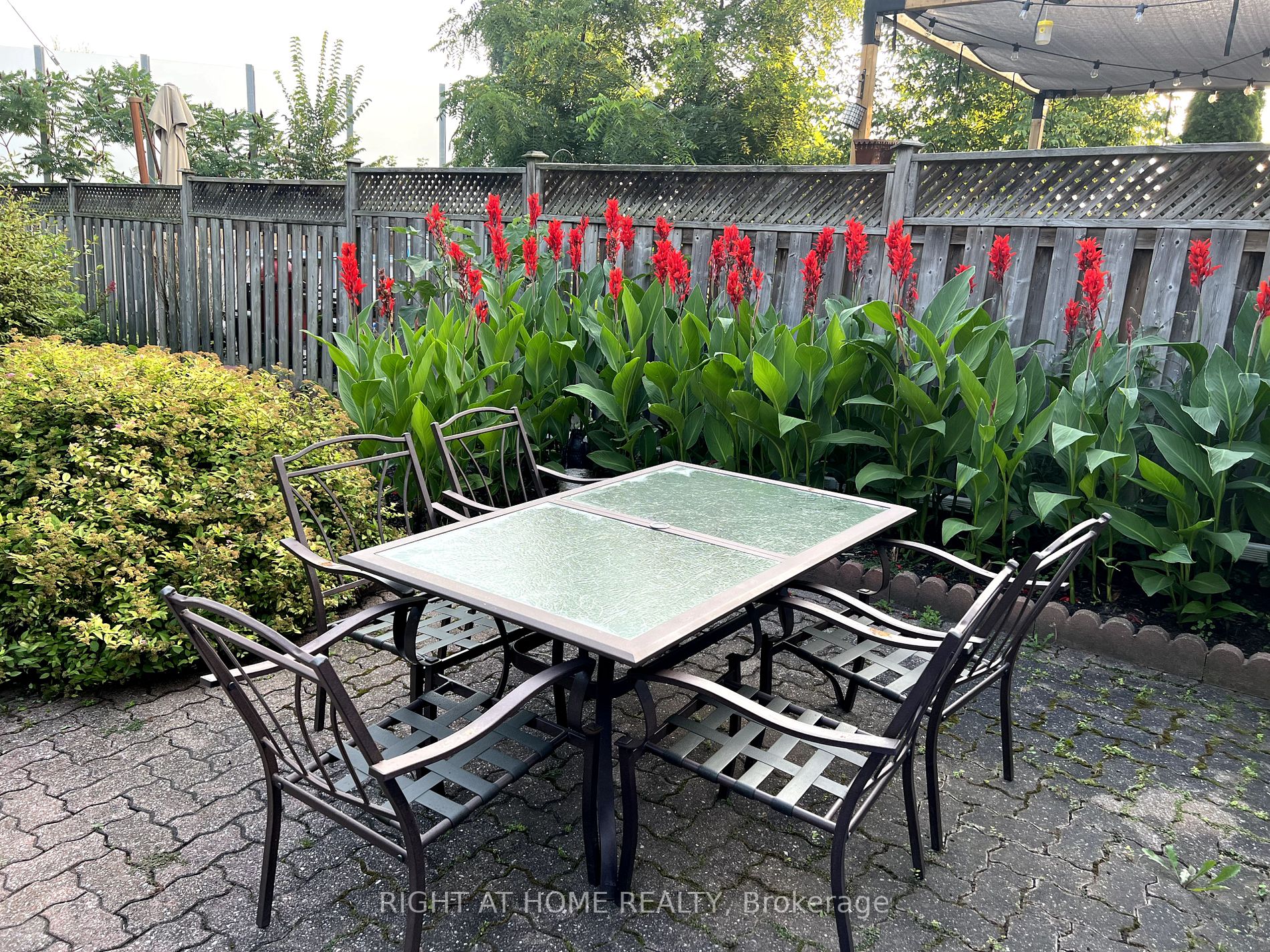 68 Coulter Ave
