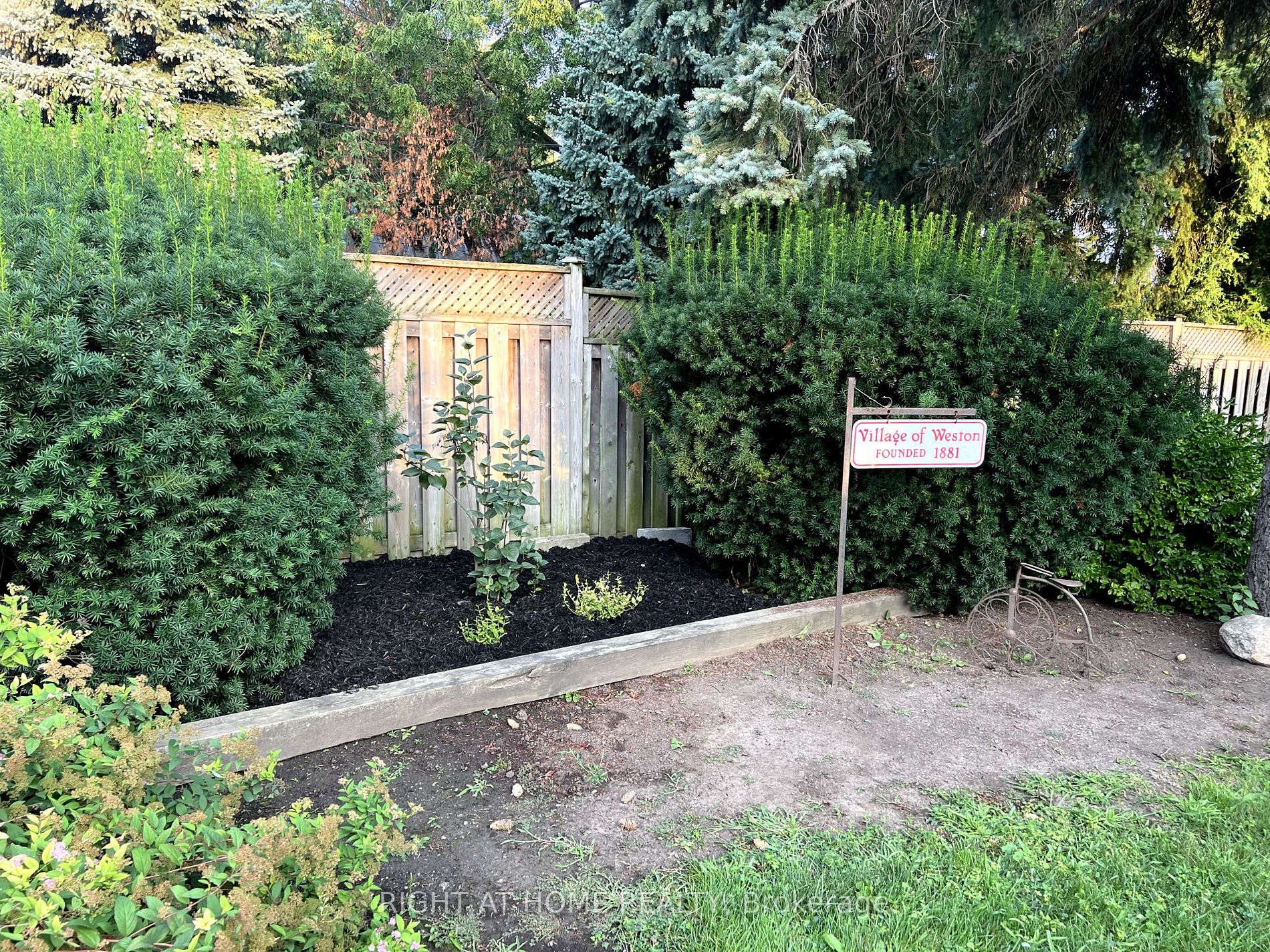 68 Coulter Ave