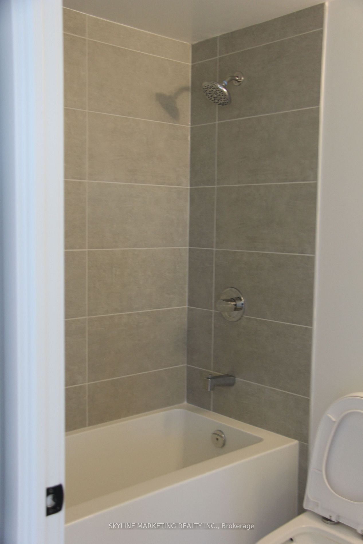 2450 Old Bronte Rd, #508