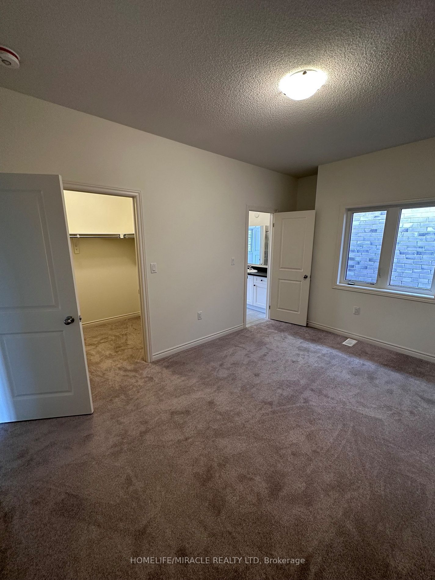 335 Valleyway Dr