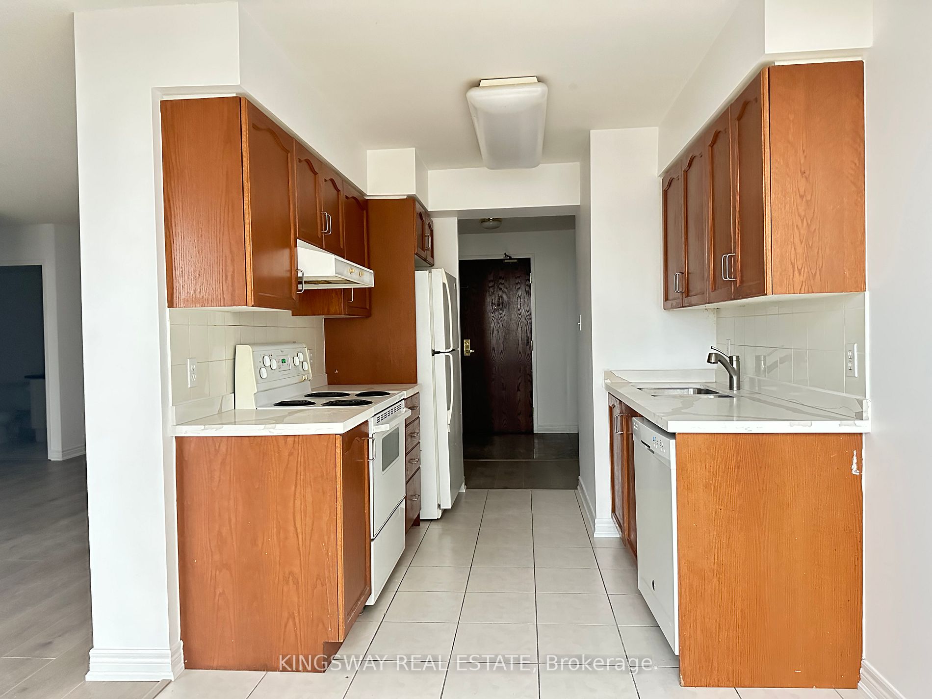 156 Enfield Pl, #709