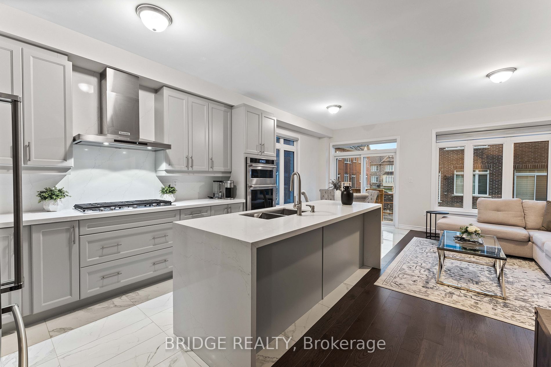 27 Royal Fern Cres S