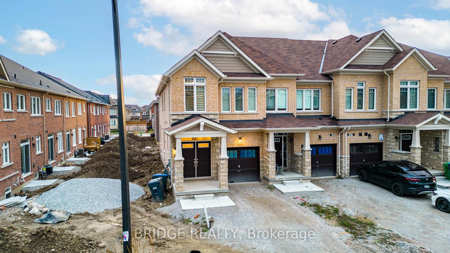 27 Royal Fern Cres S