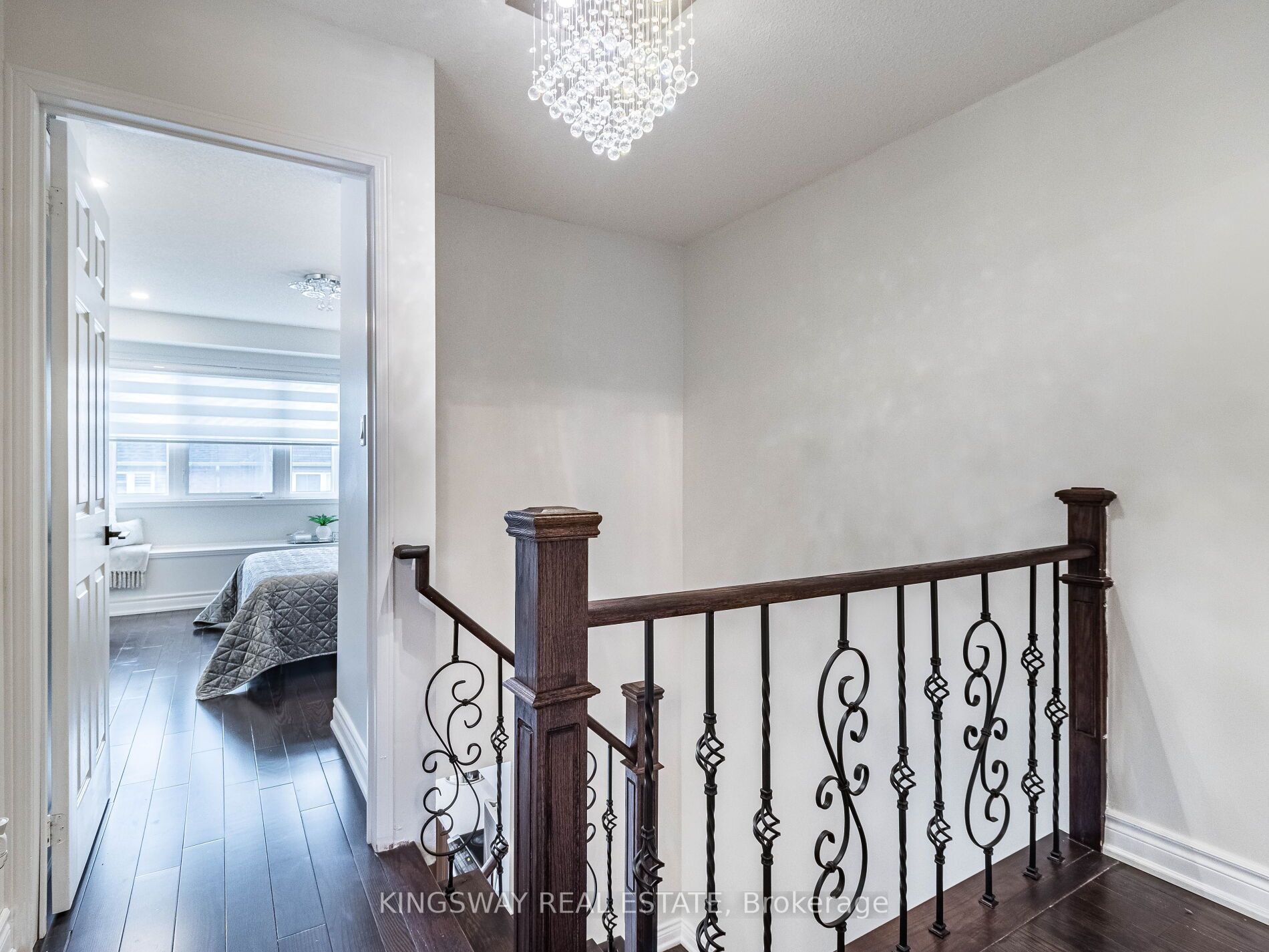 3221 Redpath Cir Circ