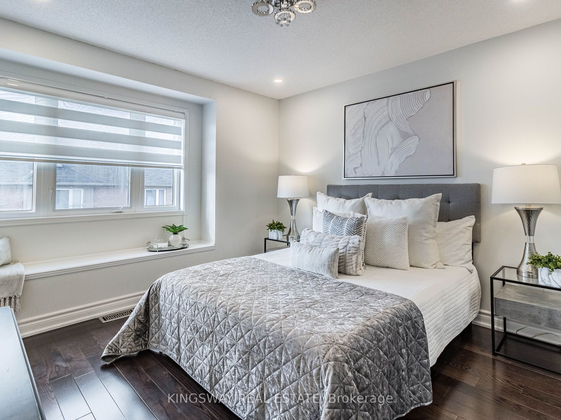 3221 Redpath Cir Circ