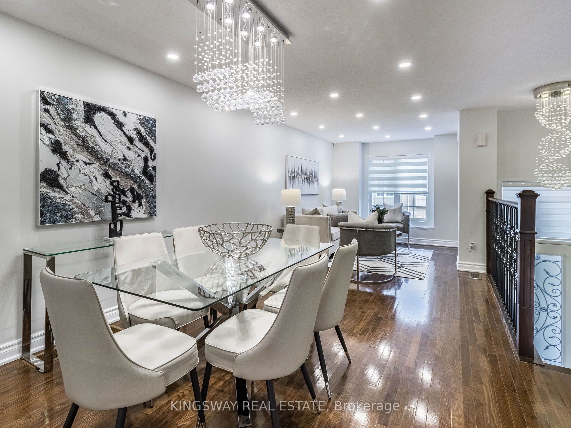 3221 Redpath Cir Circ