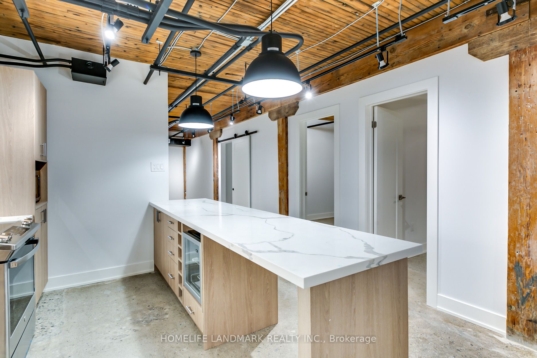 34 Noble St, #L102