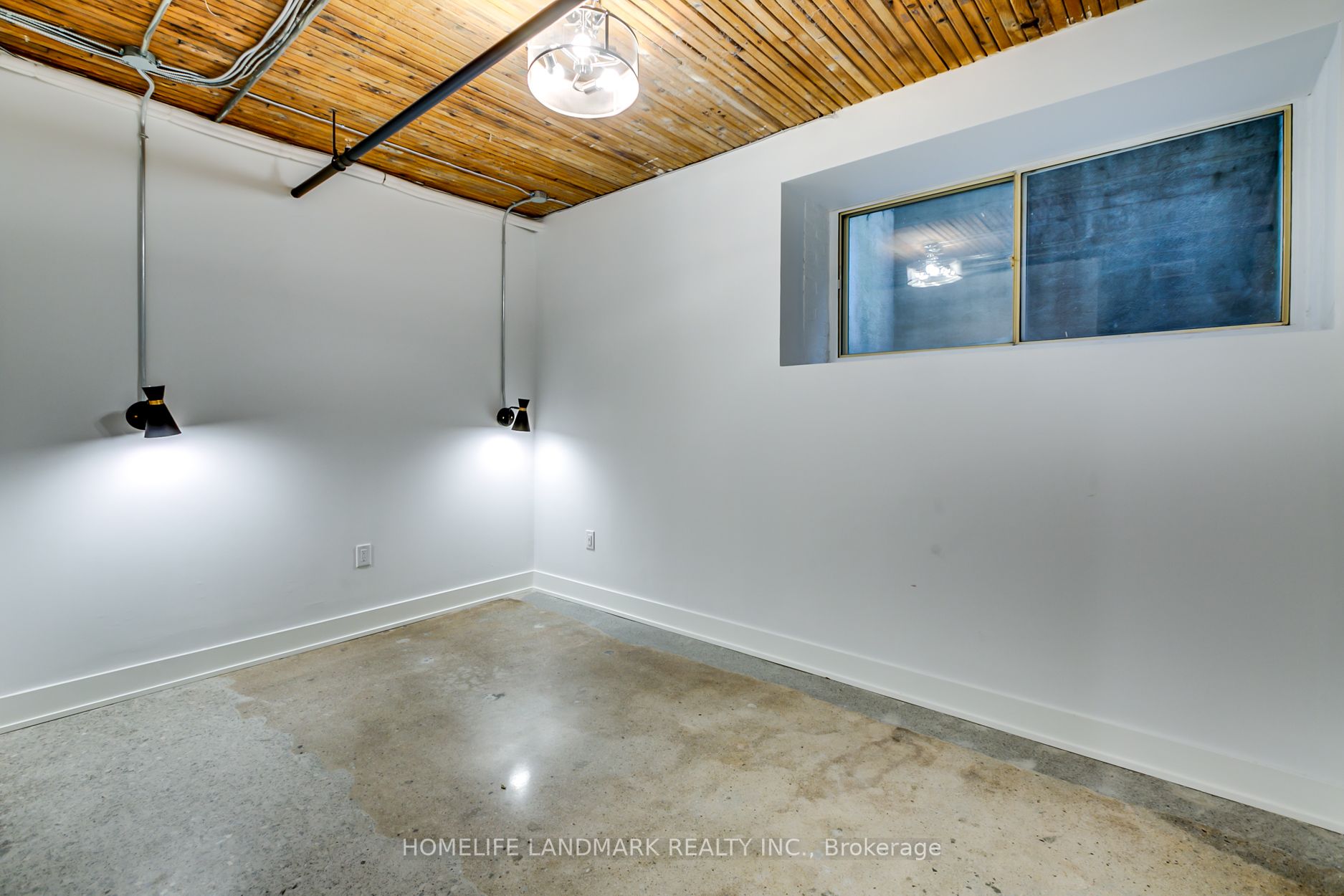 34 Noble St, #L102