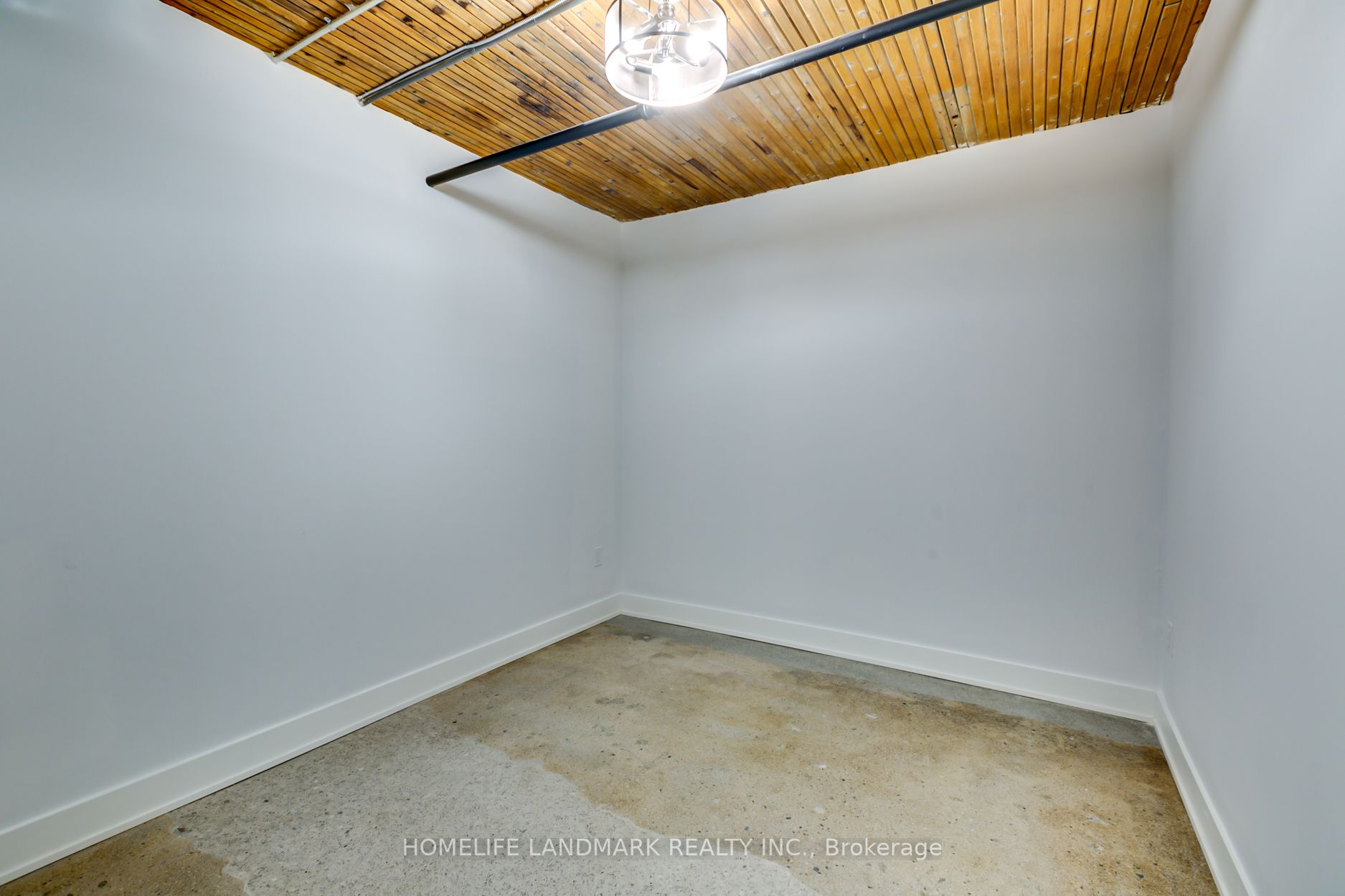 34 Noble St, #L102