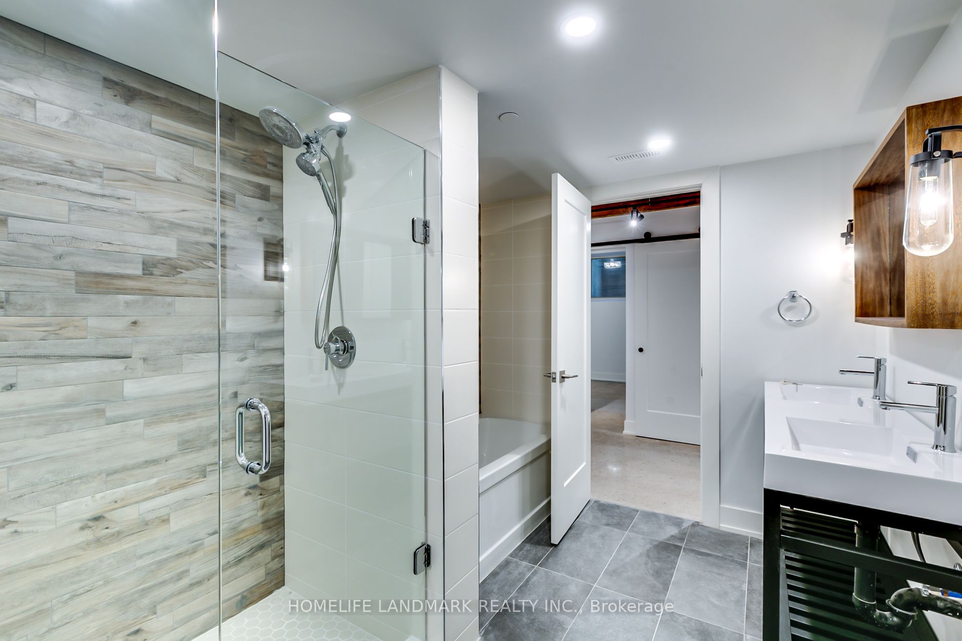 34 Noble St, #L102
