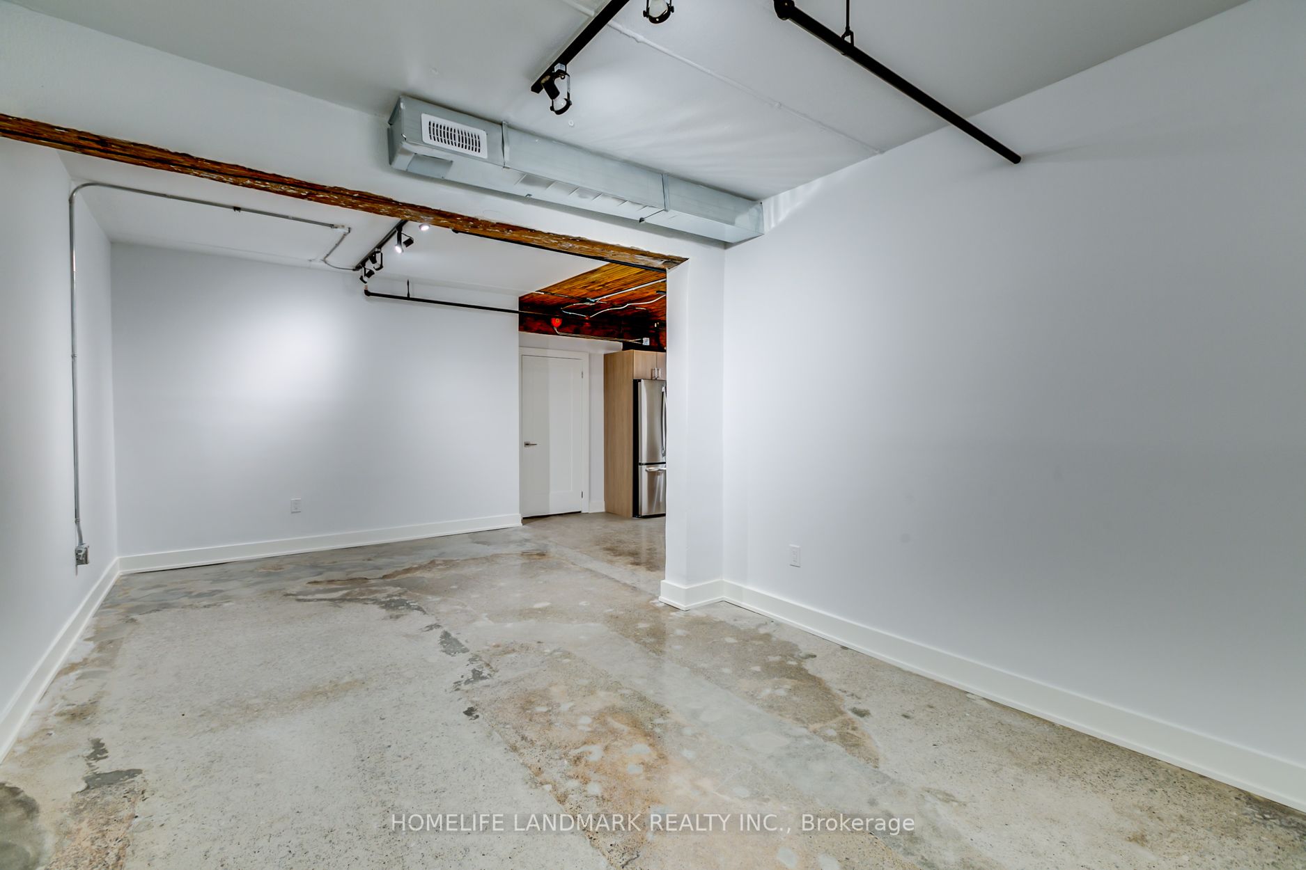 34 Noble St, #L102