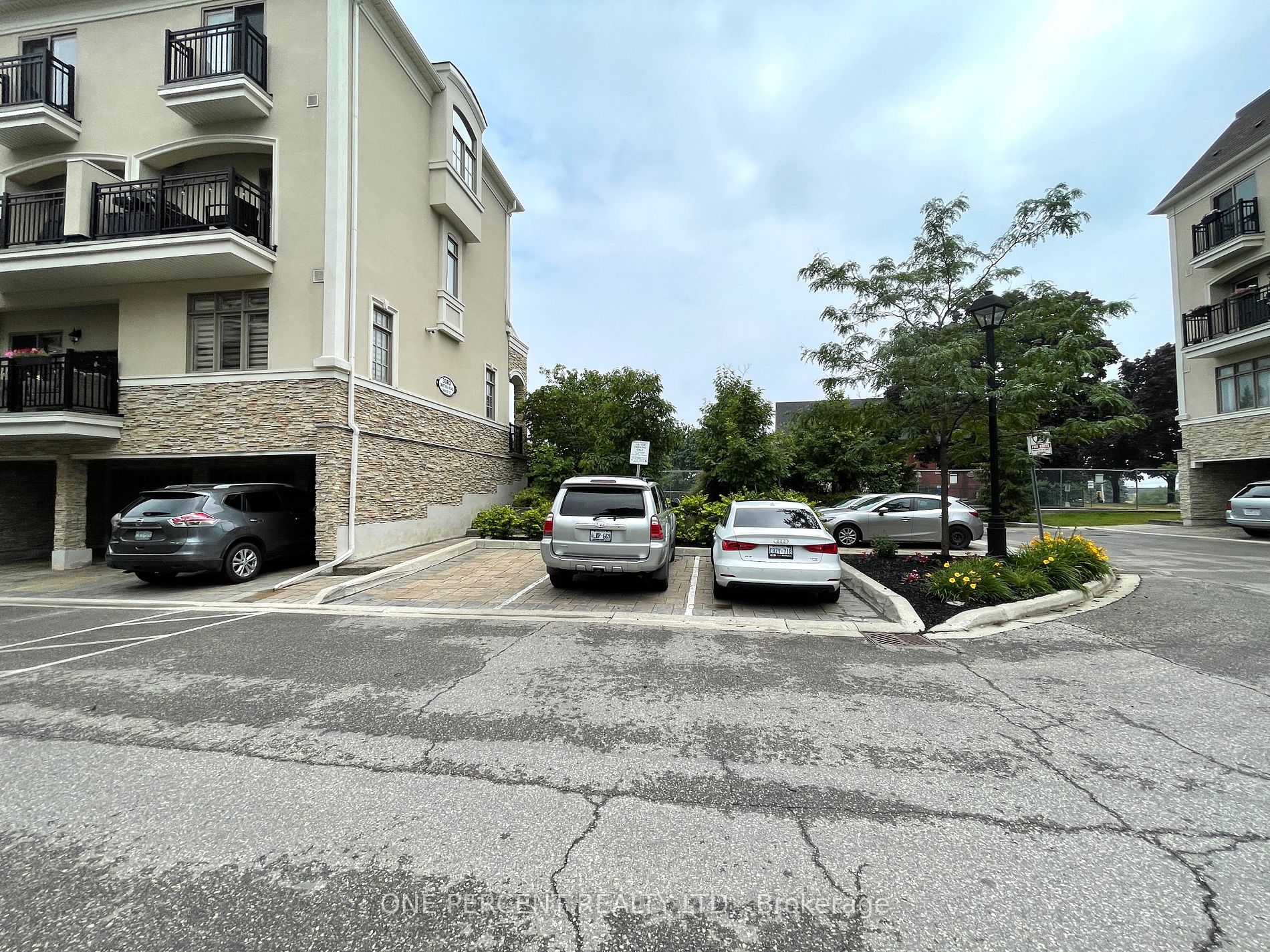 3077 Cawthra Road, #12